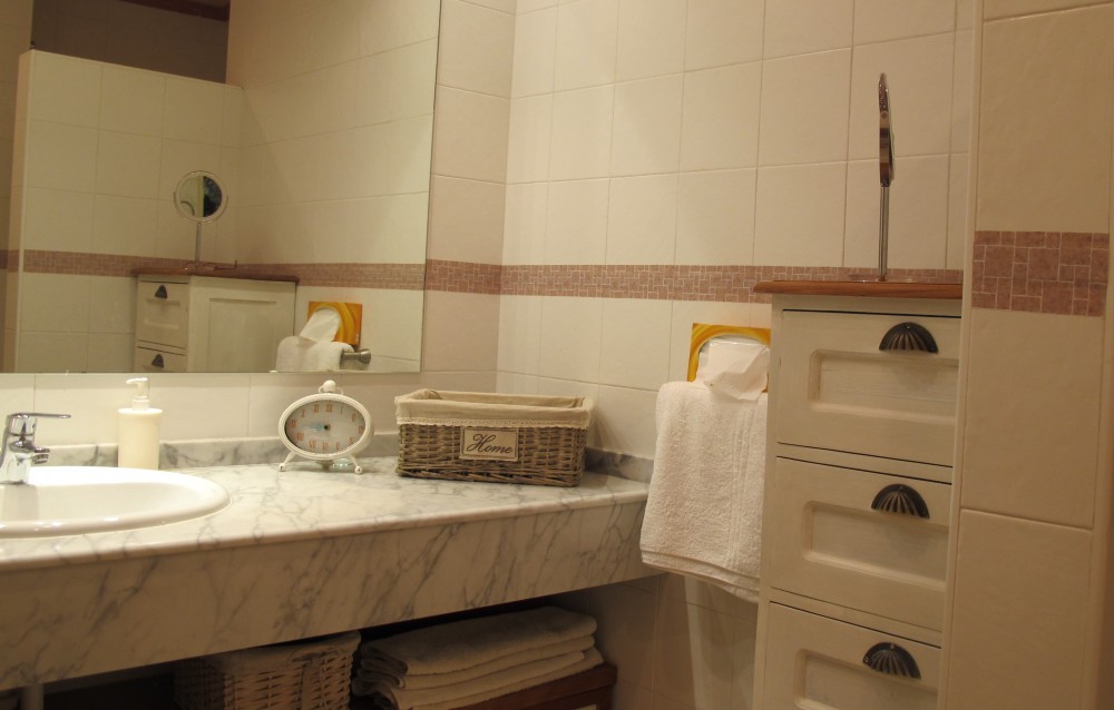Marble Bathroom Tile Sticker - TenStickers