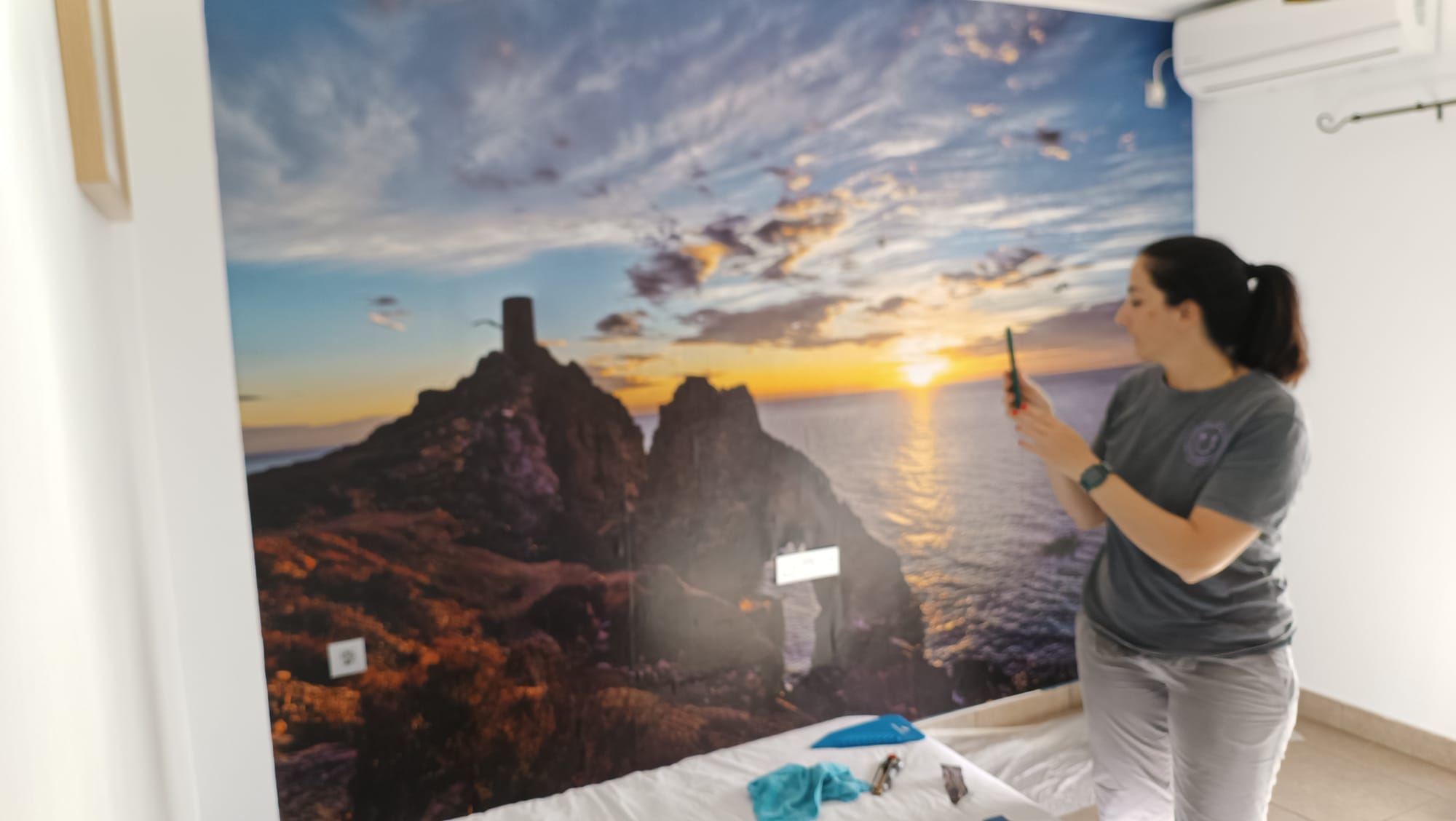 { { product.metaDescription|striptags }}