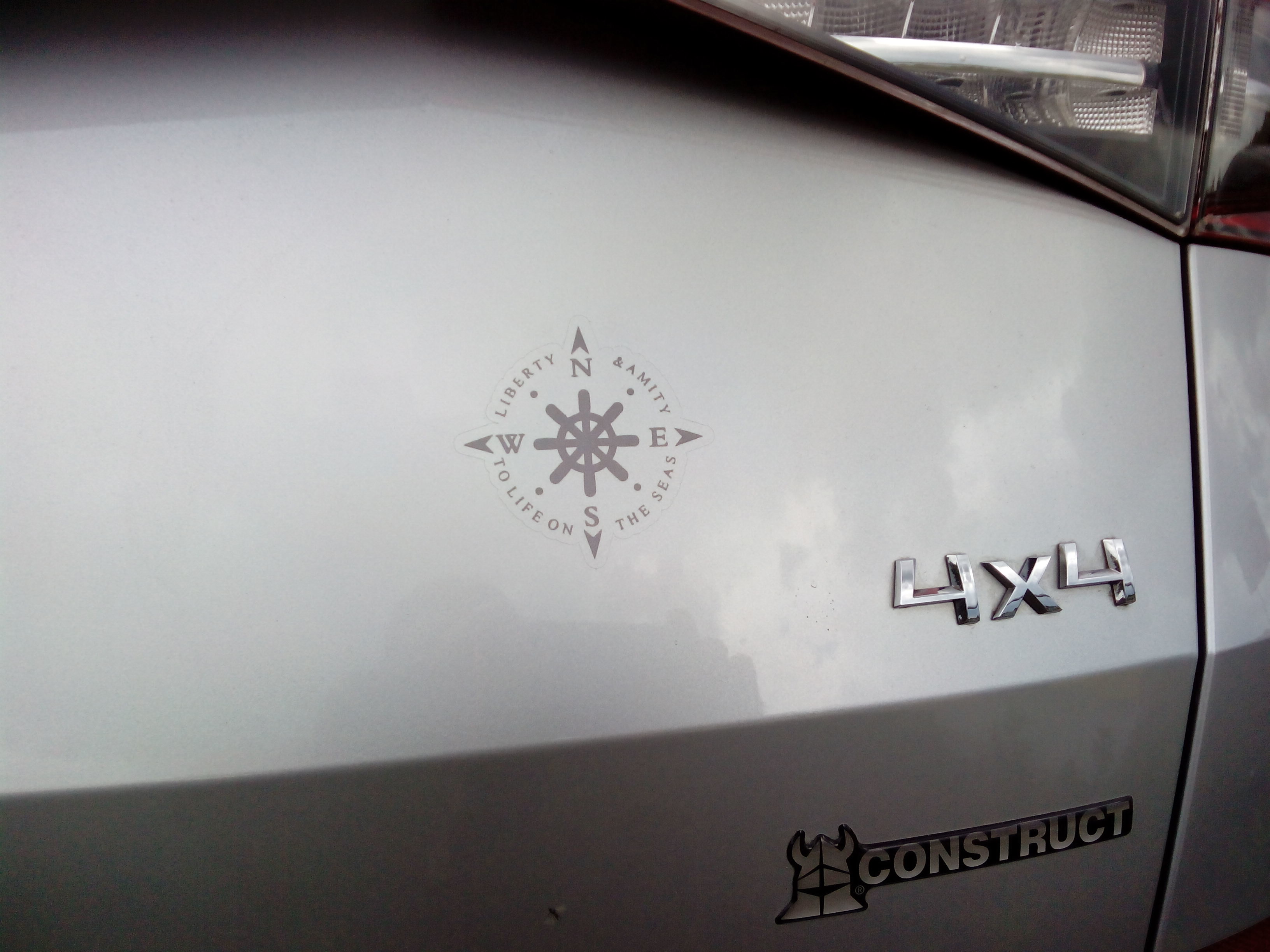 { { product.metaDescription|striptags }}