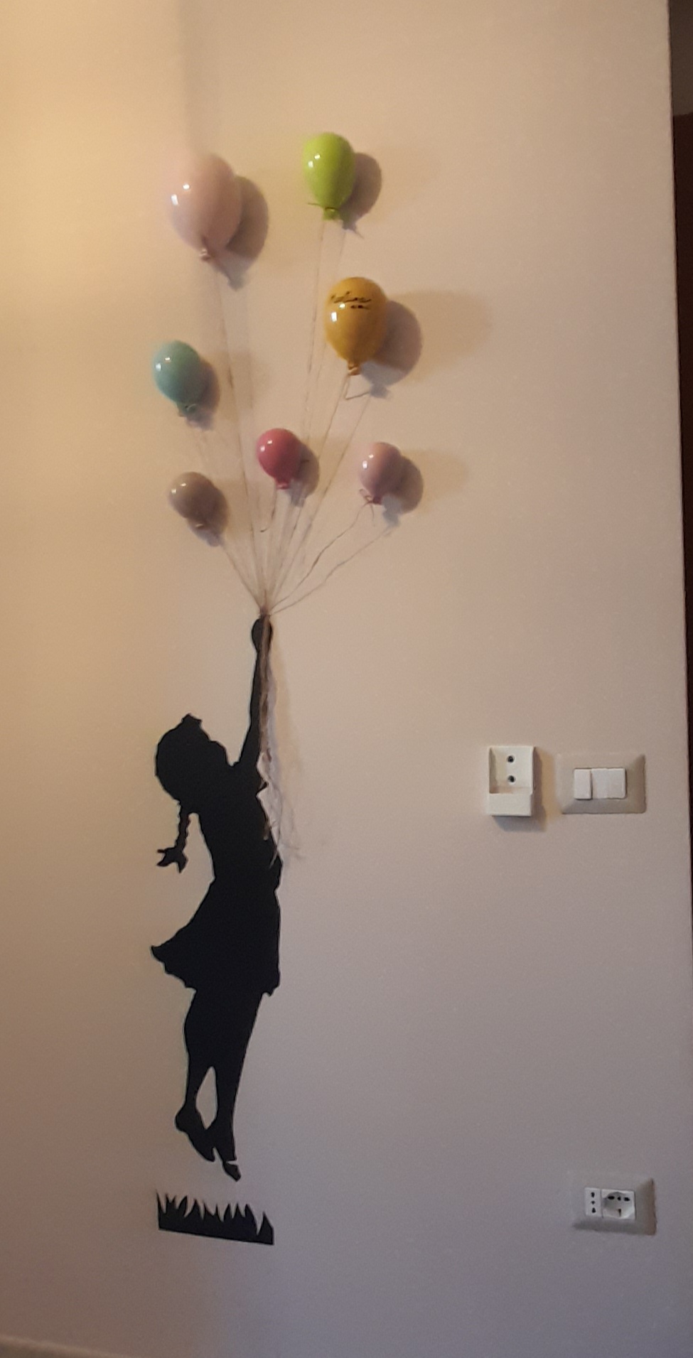 Autocollant Mural Banksy Fille Au Ballon, H6825_PLNS, Multicolore, IdealDesign