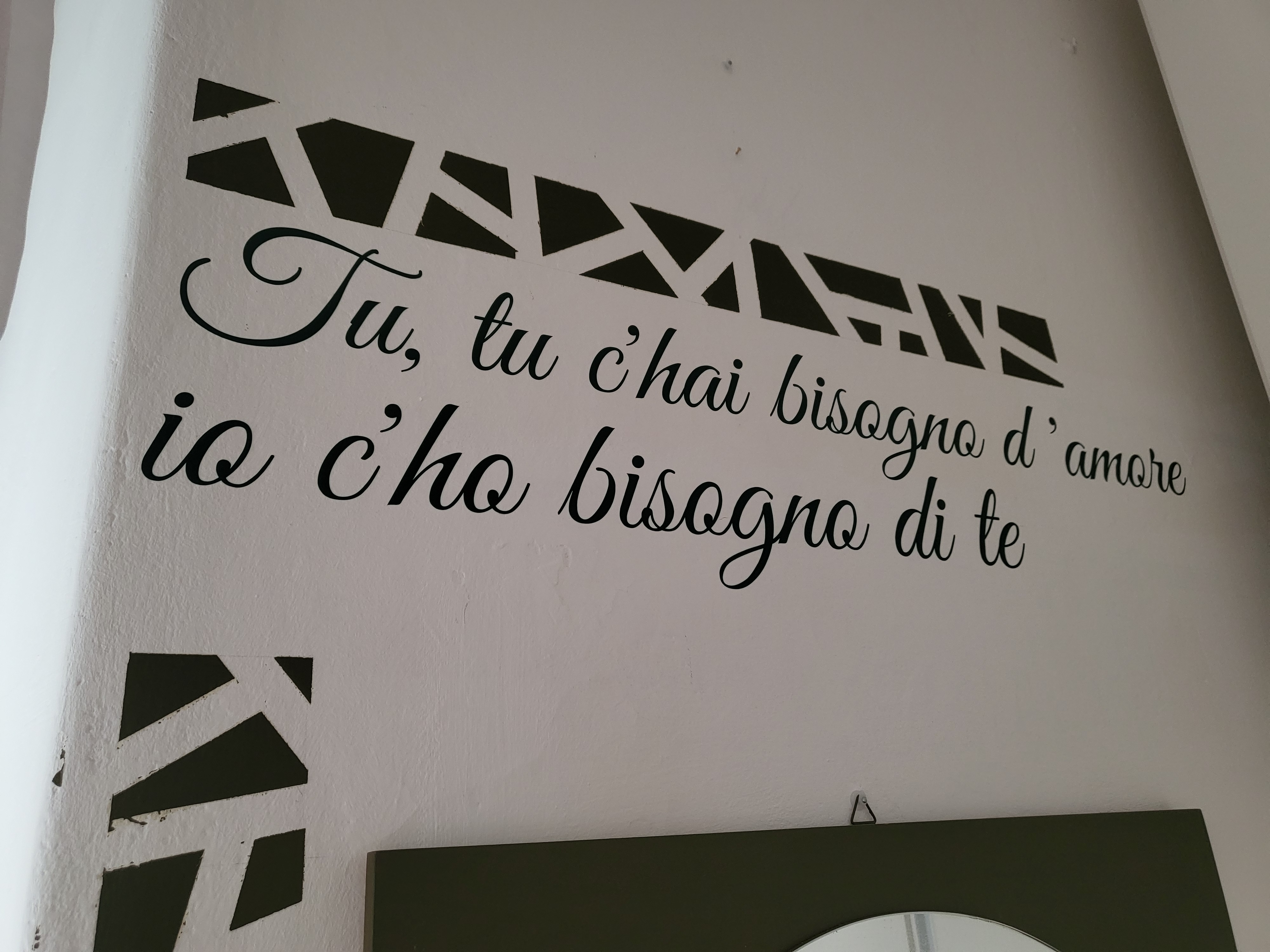 { { product.metaDescription|striptags }}