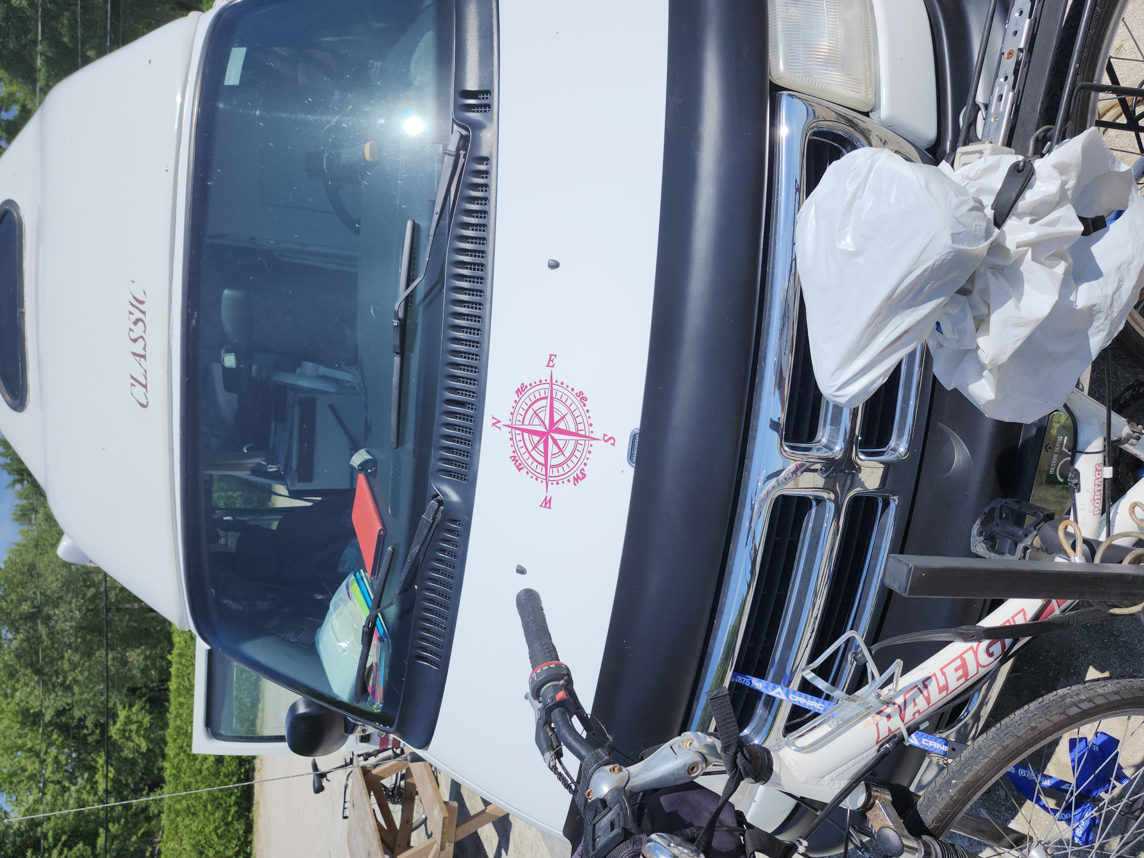 { { product.metaDescription|striptags }}