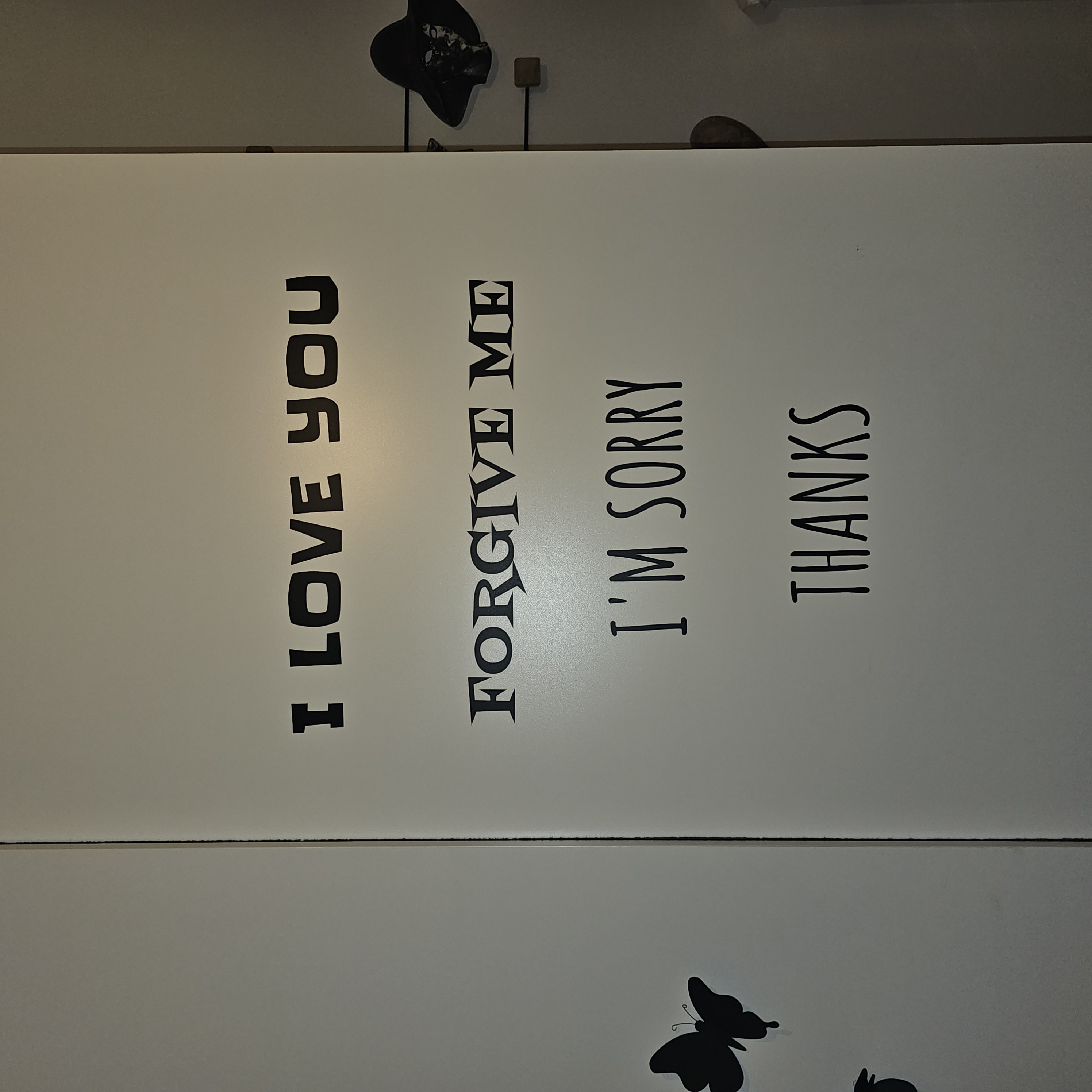 { { product.metaDescription|striptags }}