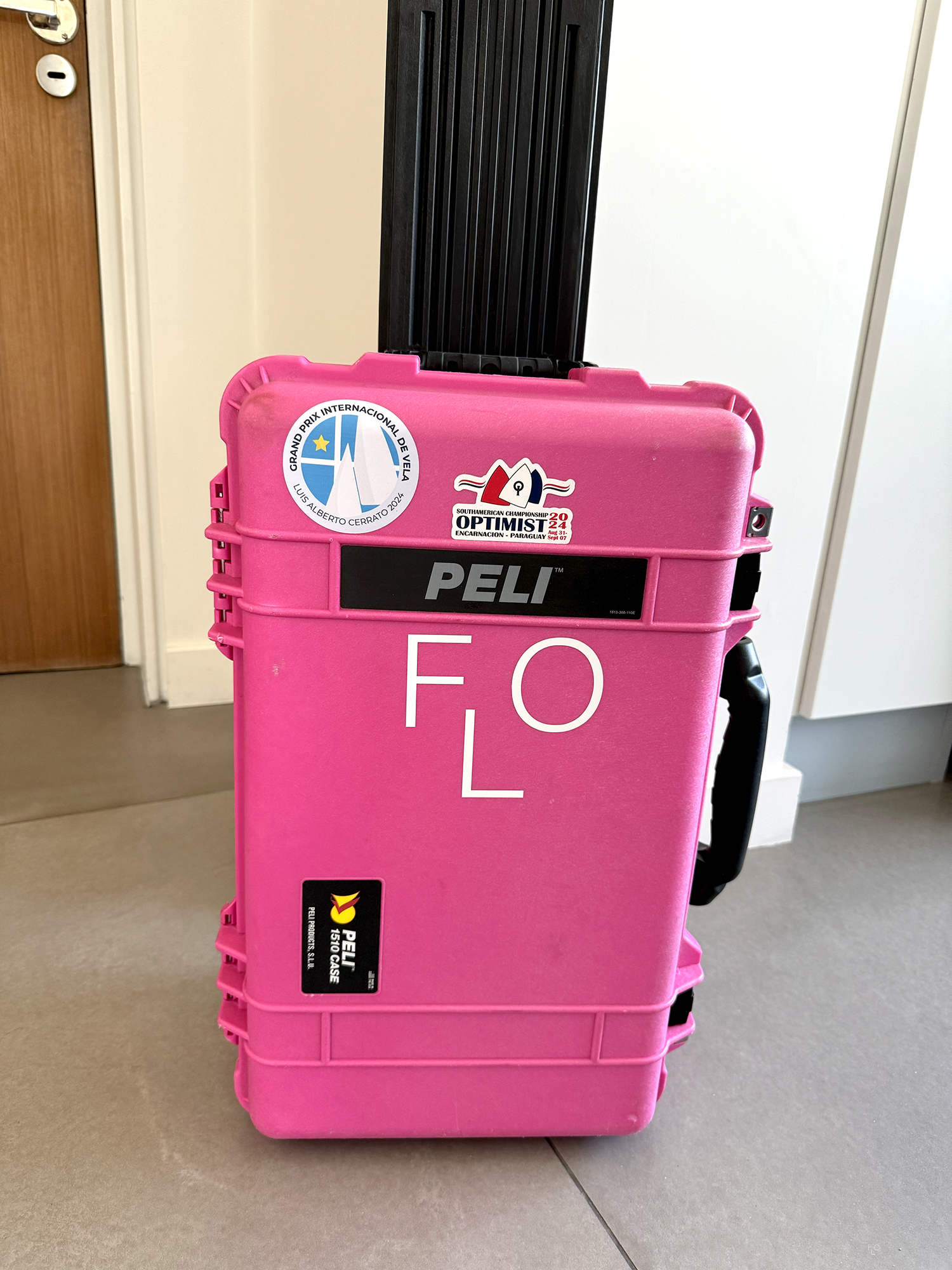 { { product.metaDescription|striptags }}