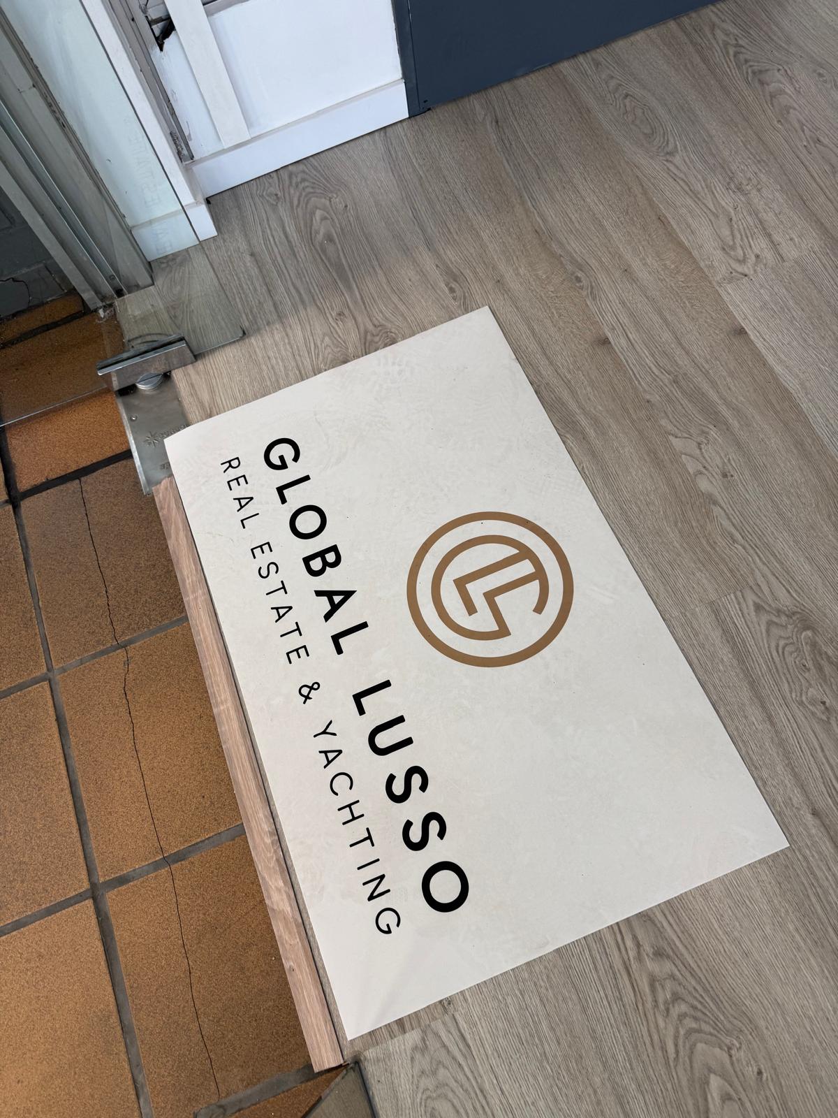 { { product.metaDescription|striptags }}