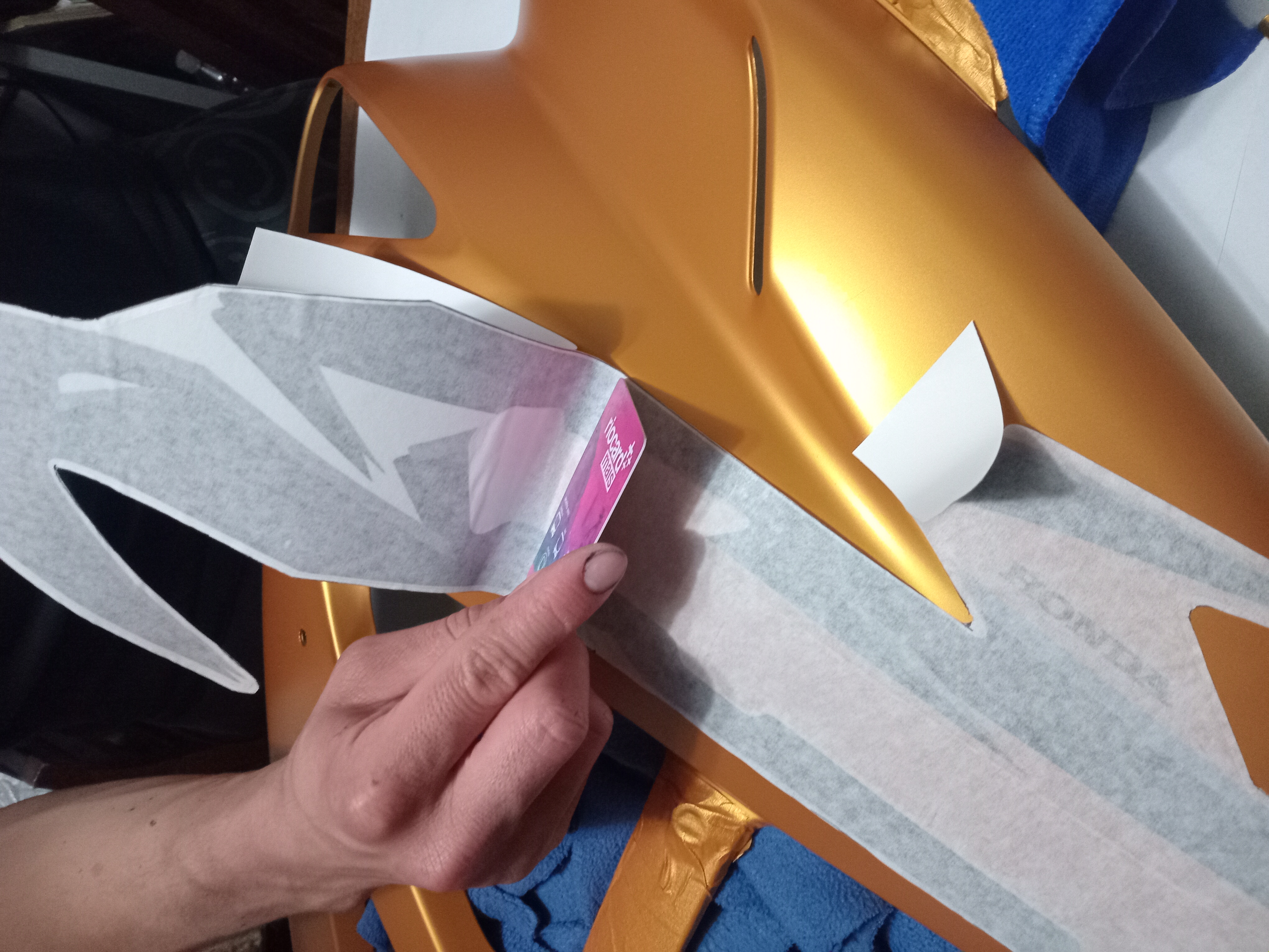 { { product.metaDescription|striptags }}