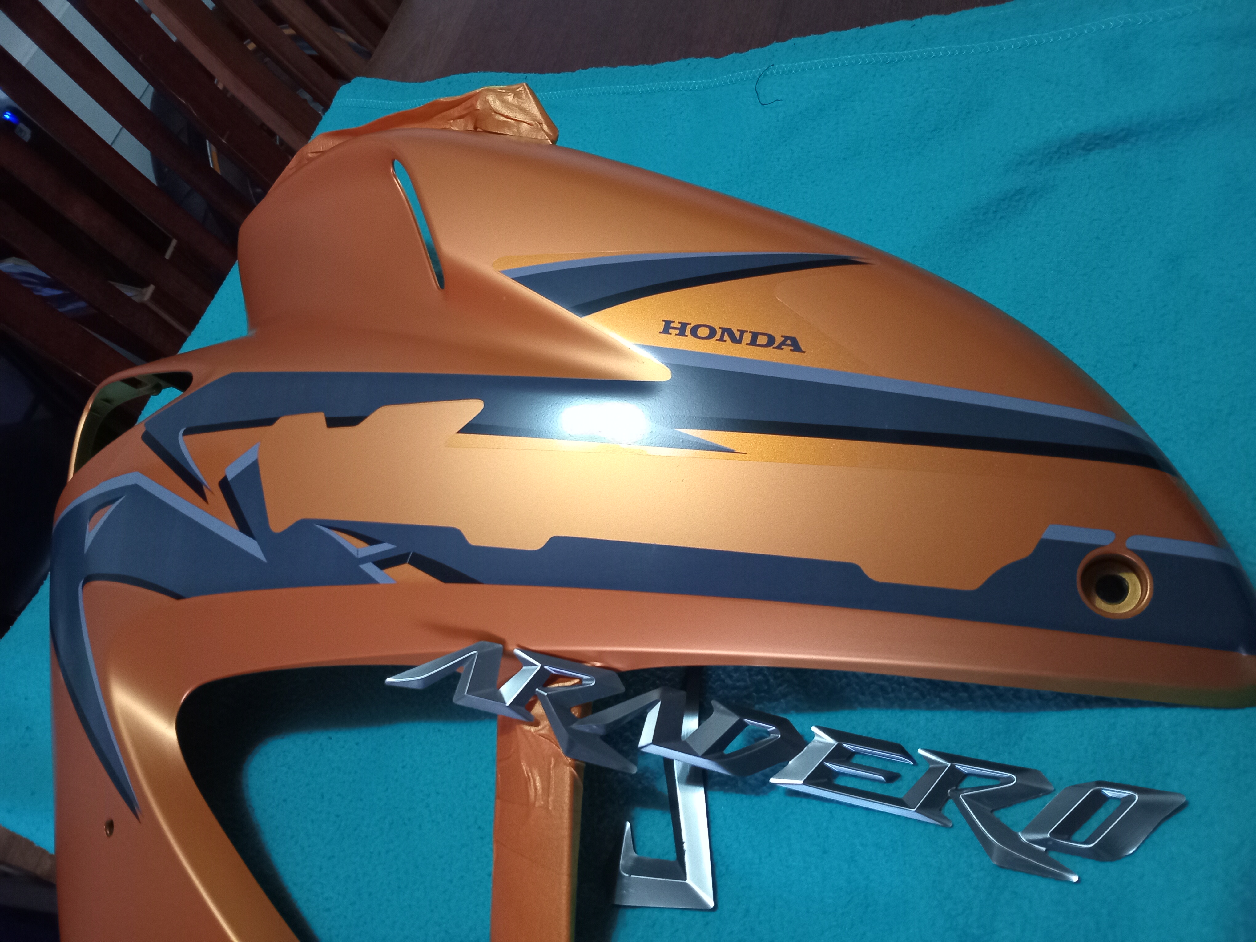 { { product.metaDescription|striptags }}