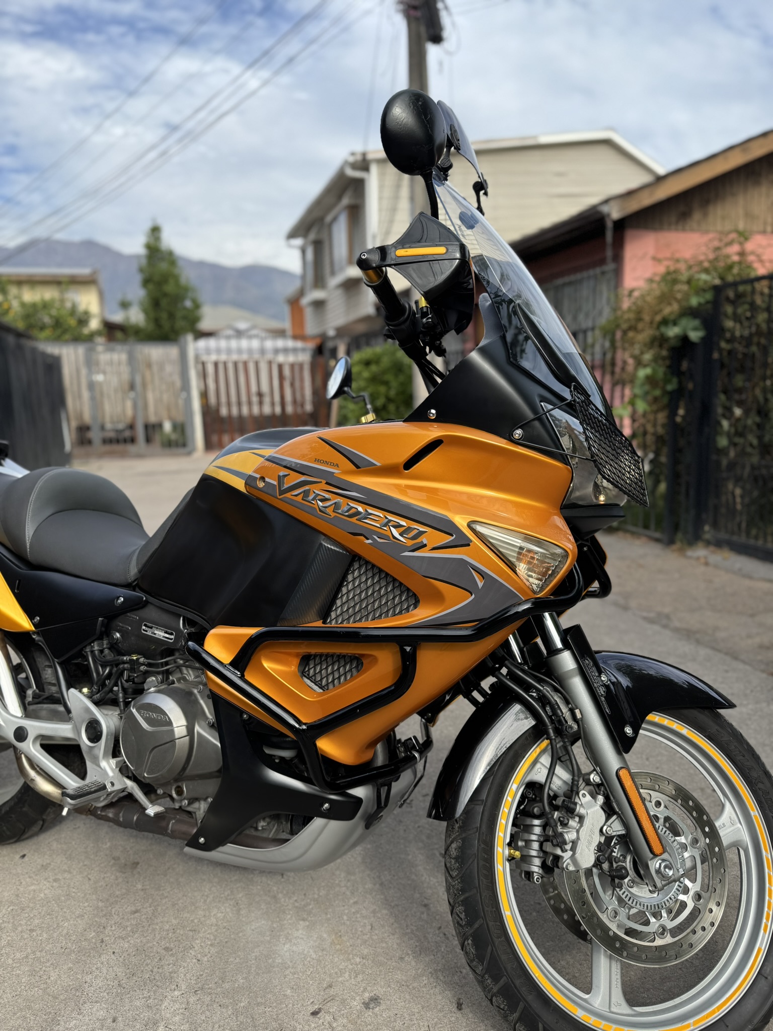 { { product.metaDescription|striptags }}