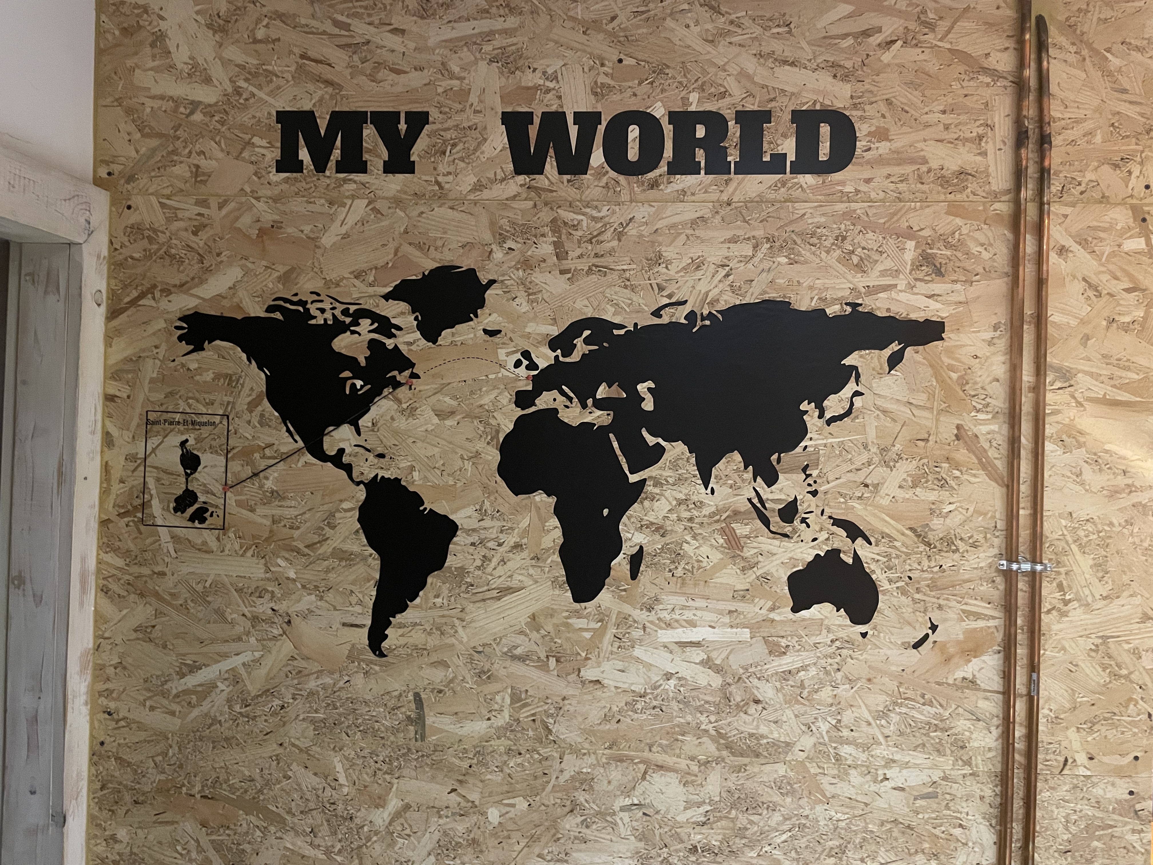 { { product.metaDescription|striptags }}