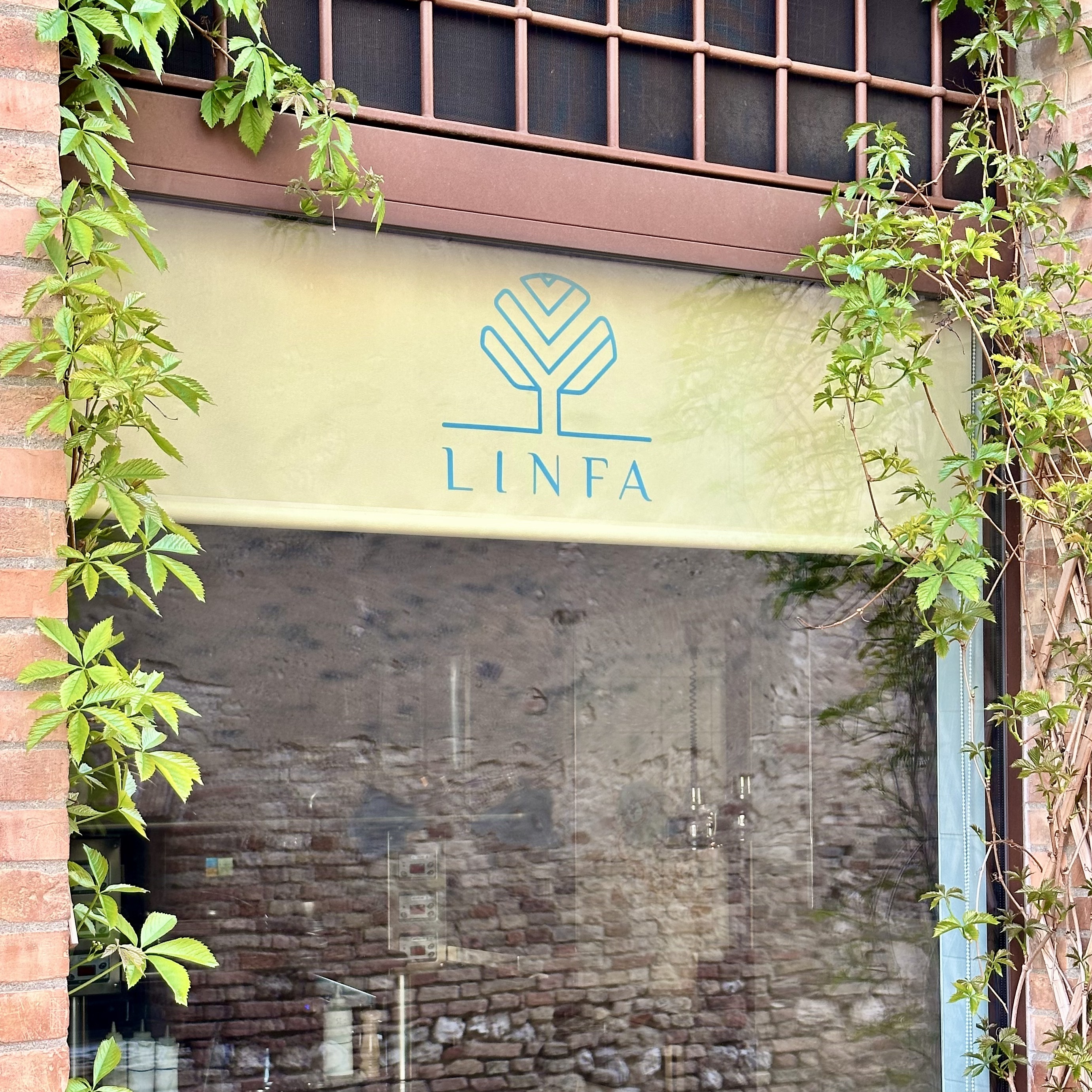 { { product.metaDescription|striptags }}