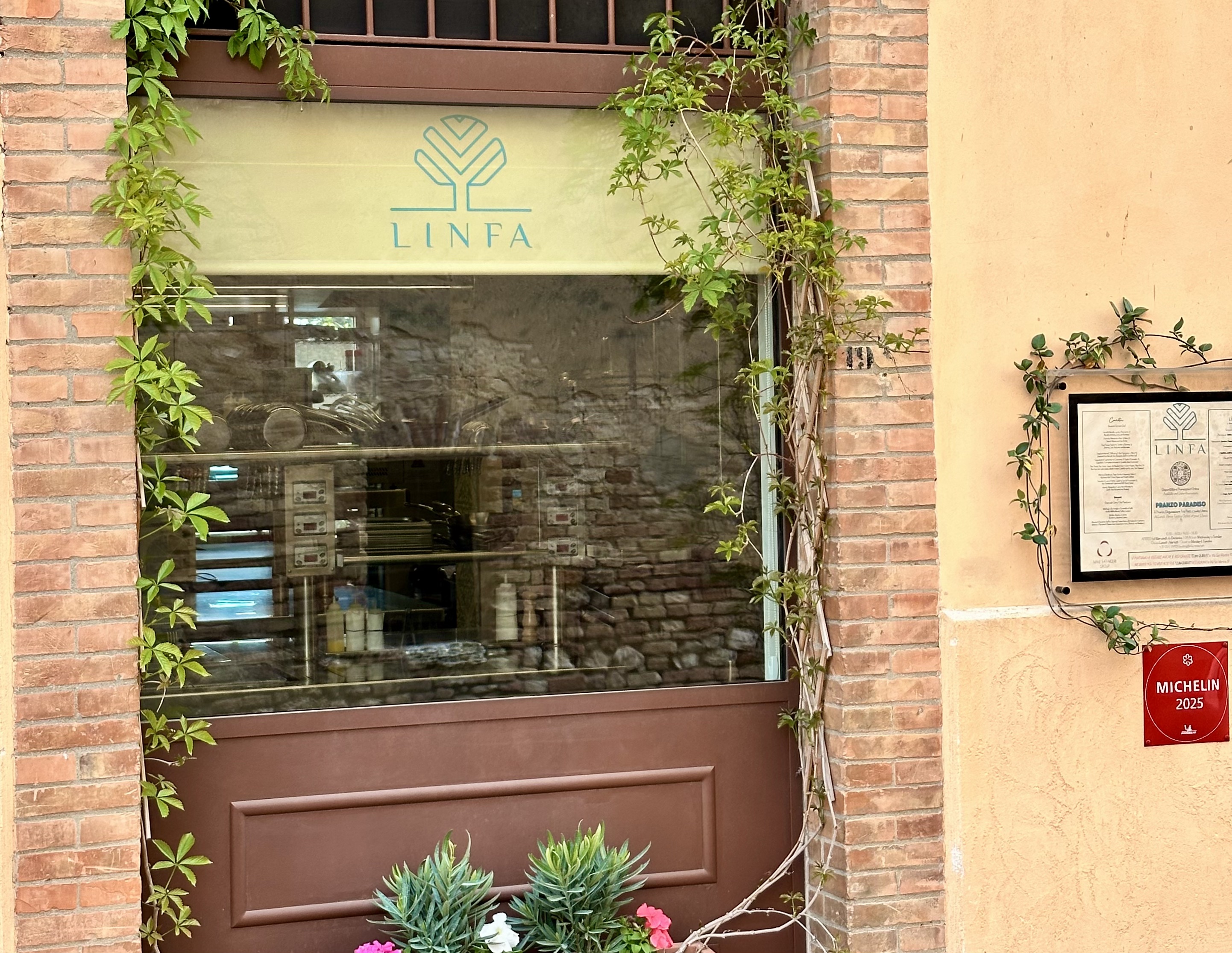 { { product.metaDescription|striptags }}