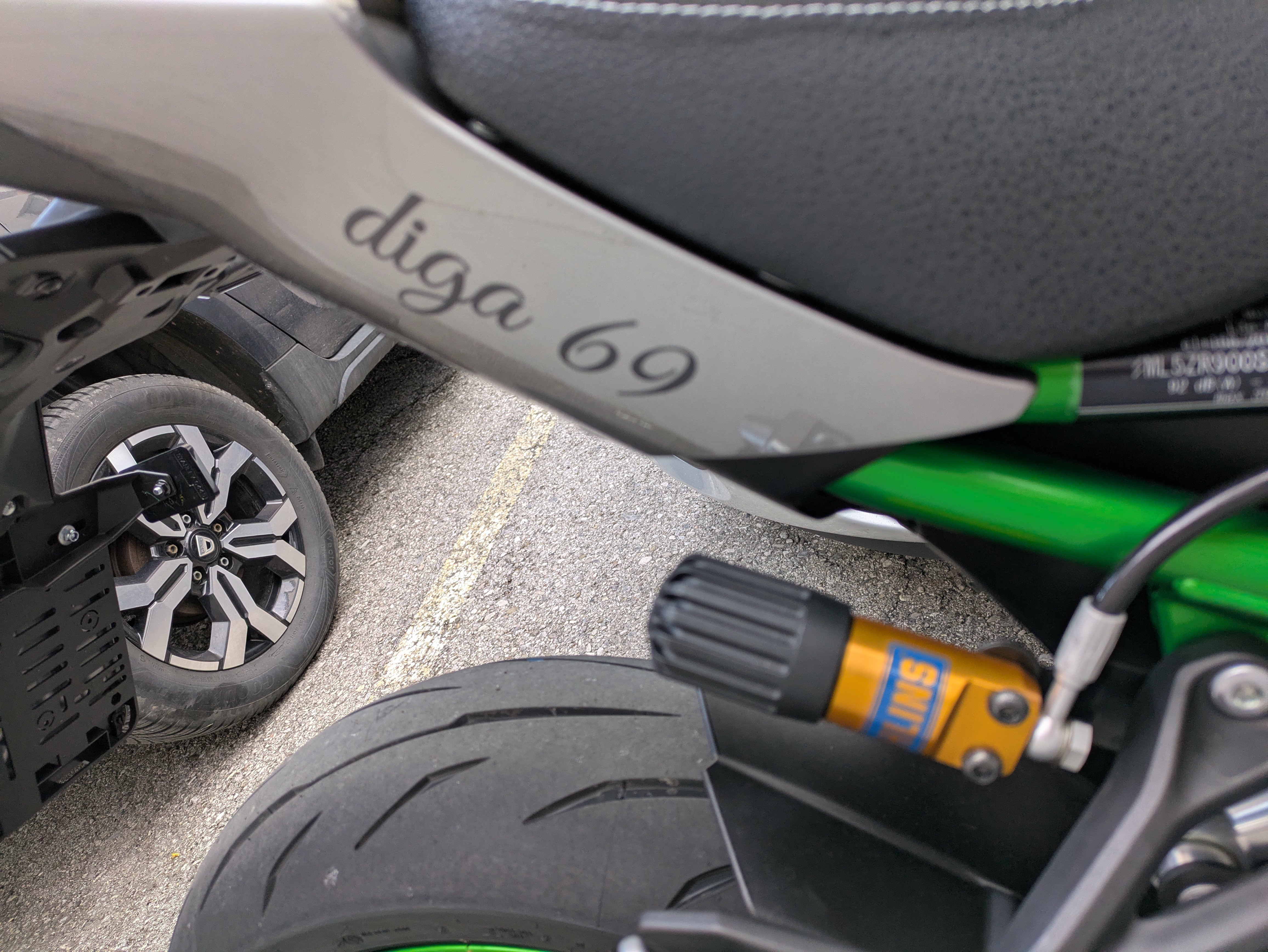 { { product.metaDescription|striptags }}