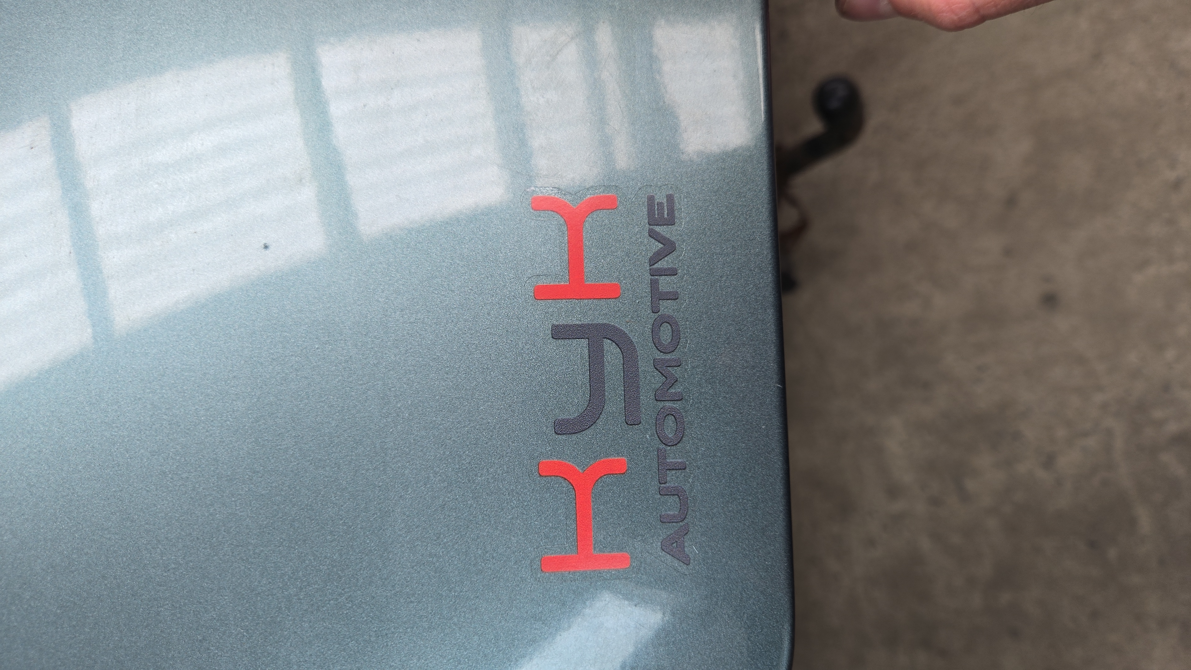 { { product.metaDescription|striptags }}