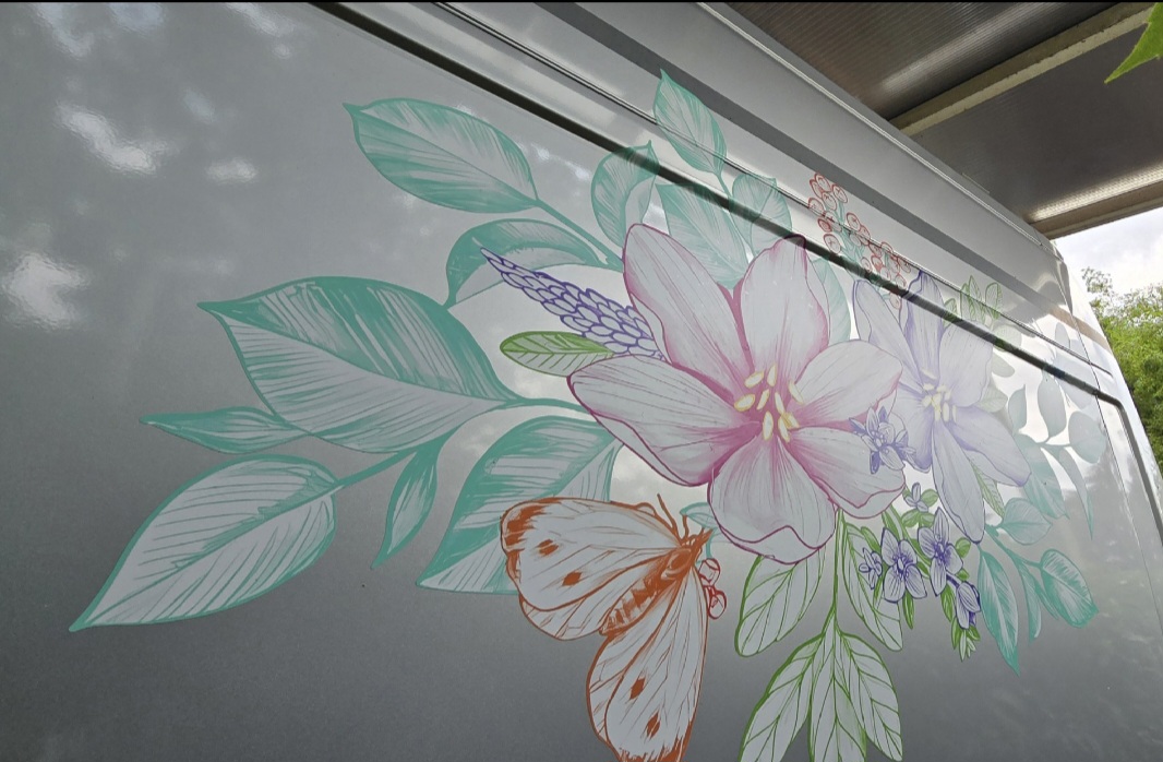 { { product.metaDescription|striptags }}