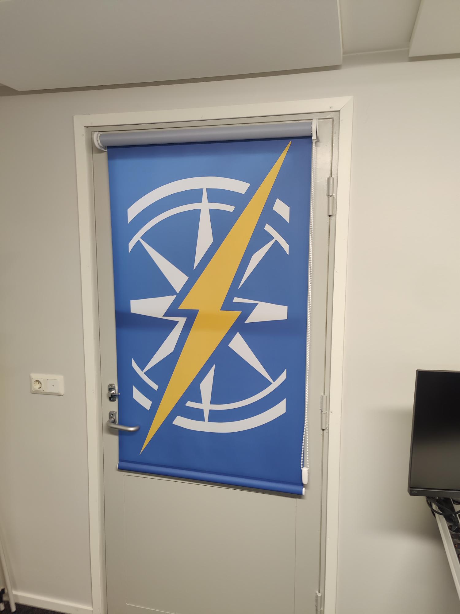 { { product.metaDescription|striptags }}