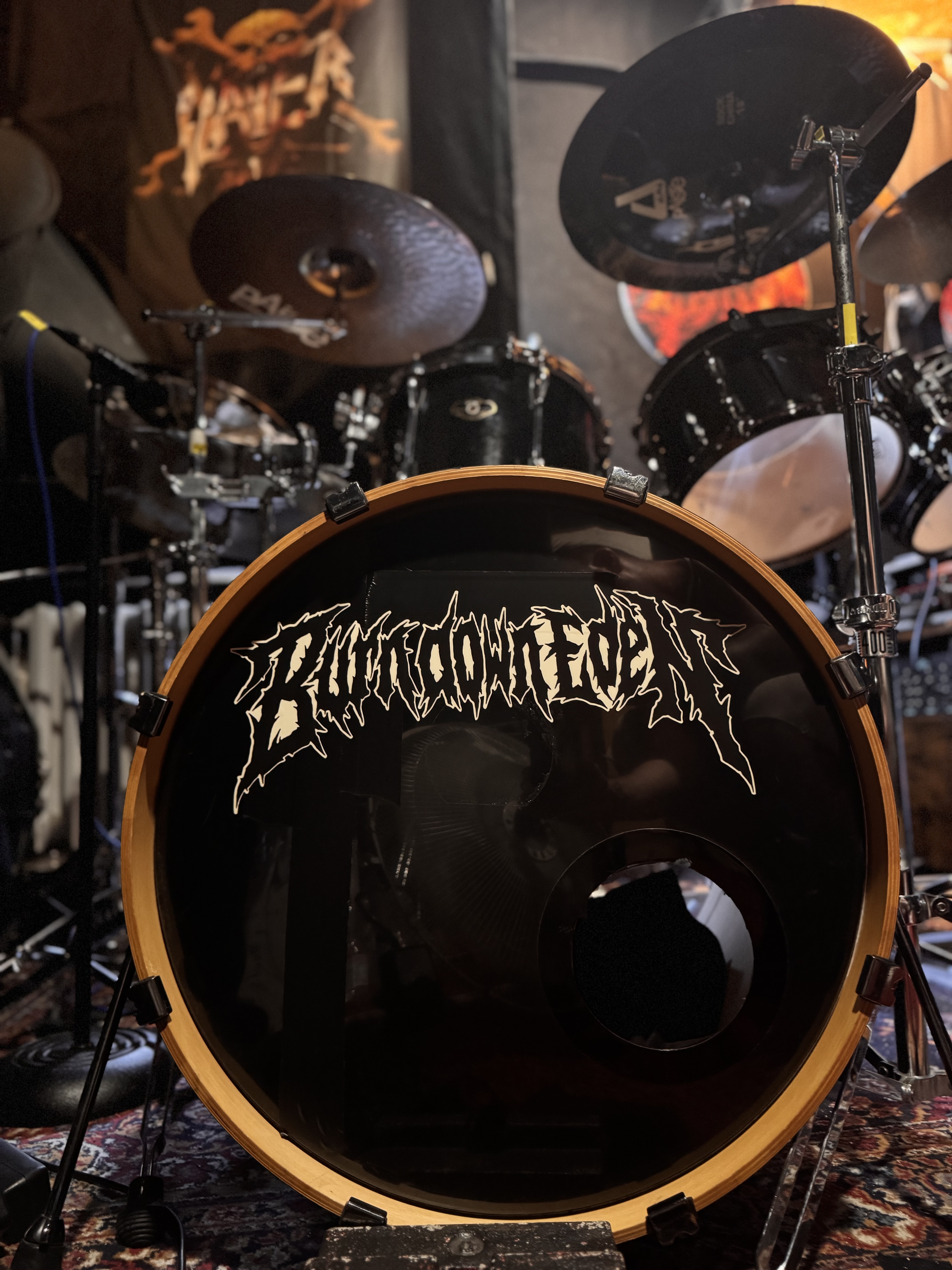 { { product.metaDescription|striptags }}