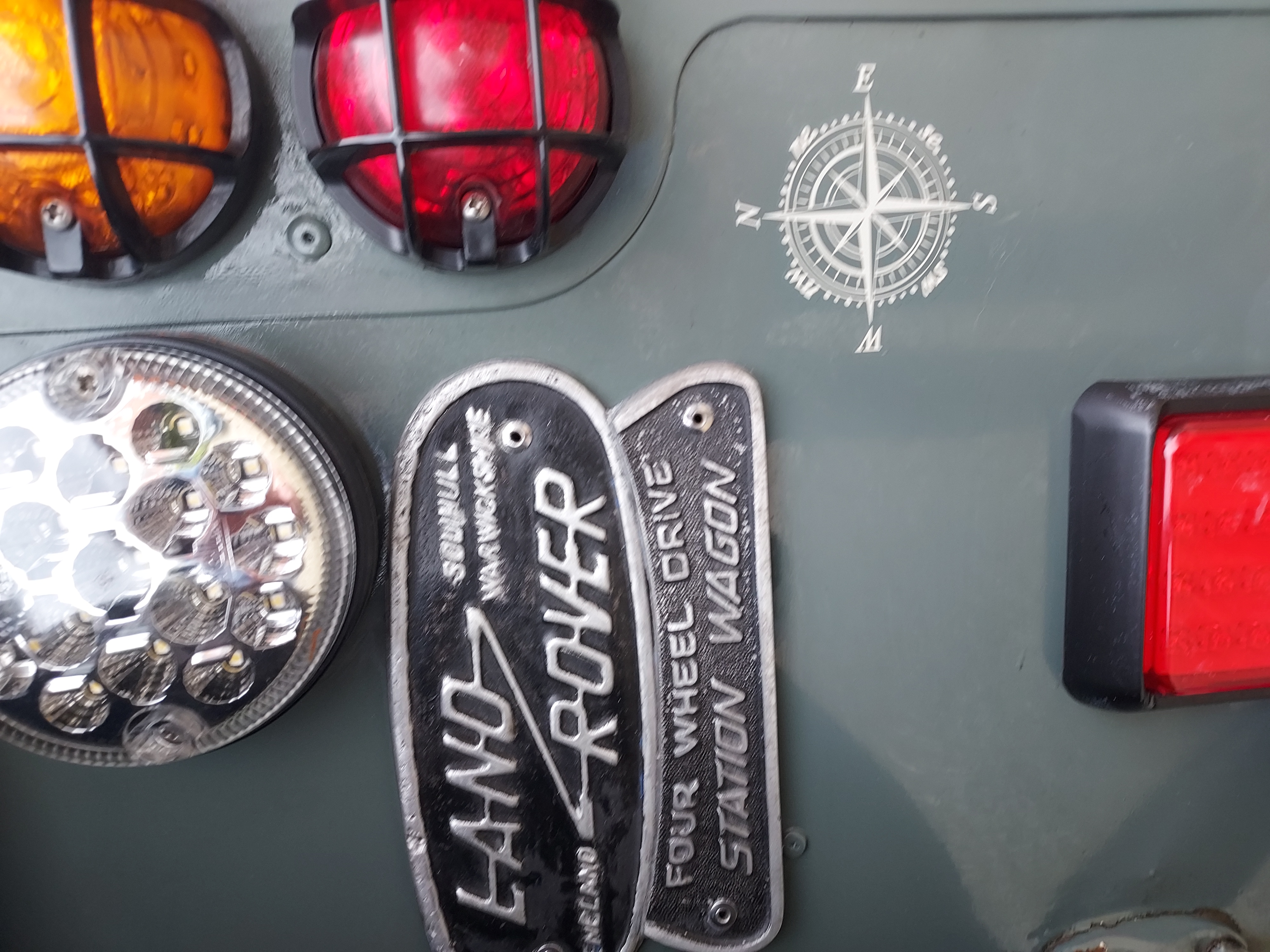 { { product.metaDescription|striptags }}