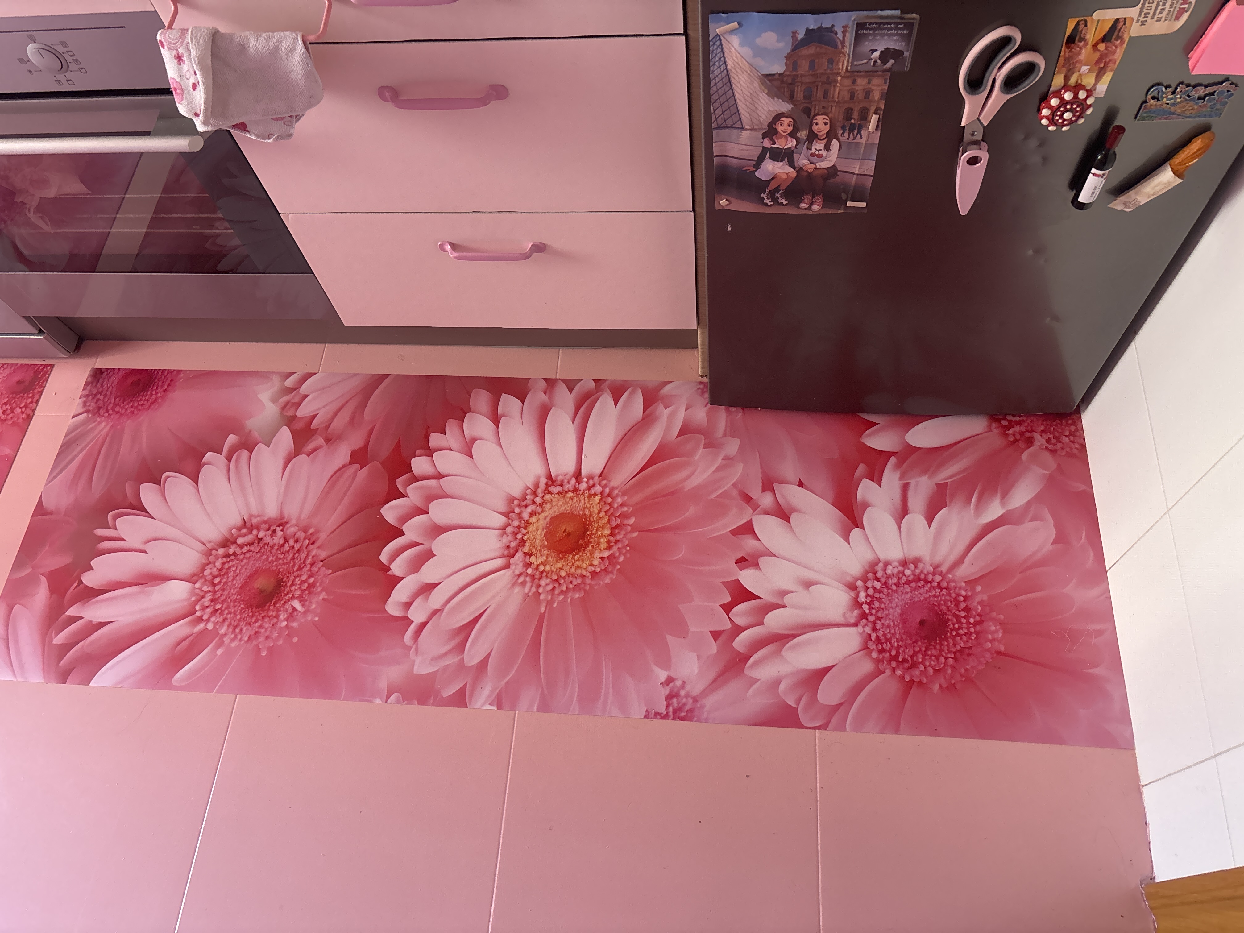 { { product.metaDescription|striptags }}