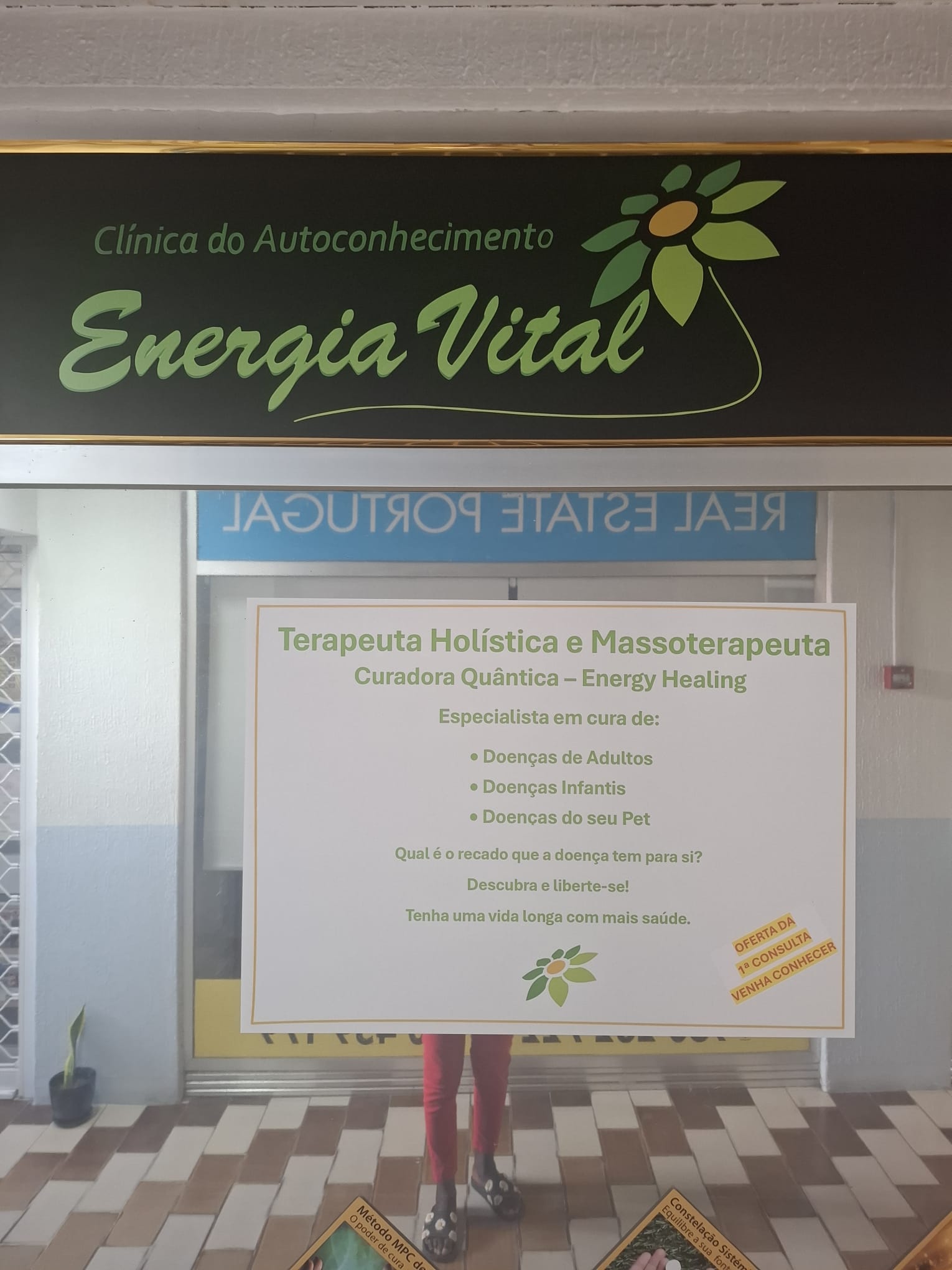 { { product.metaDescription|striptags }}