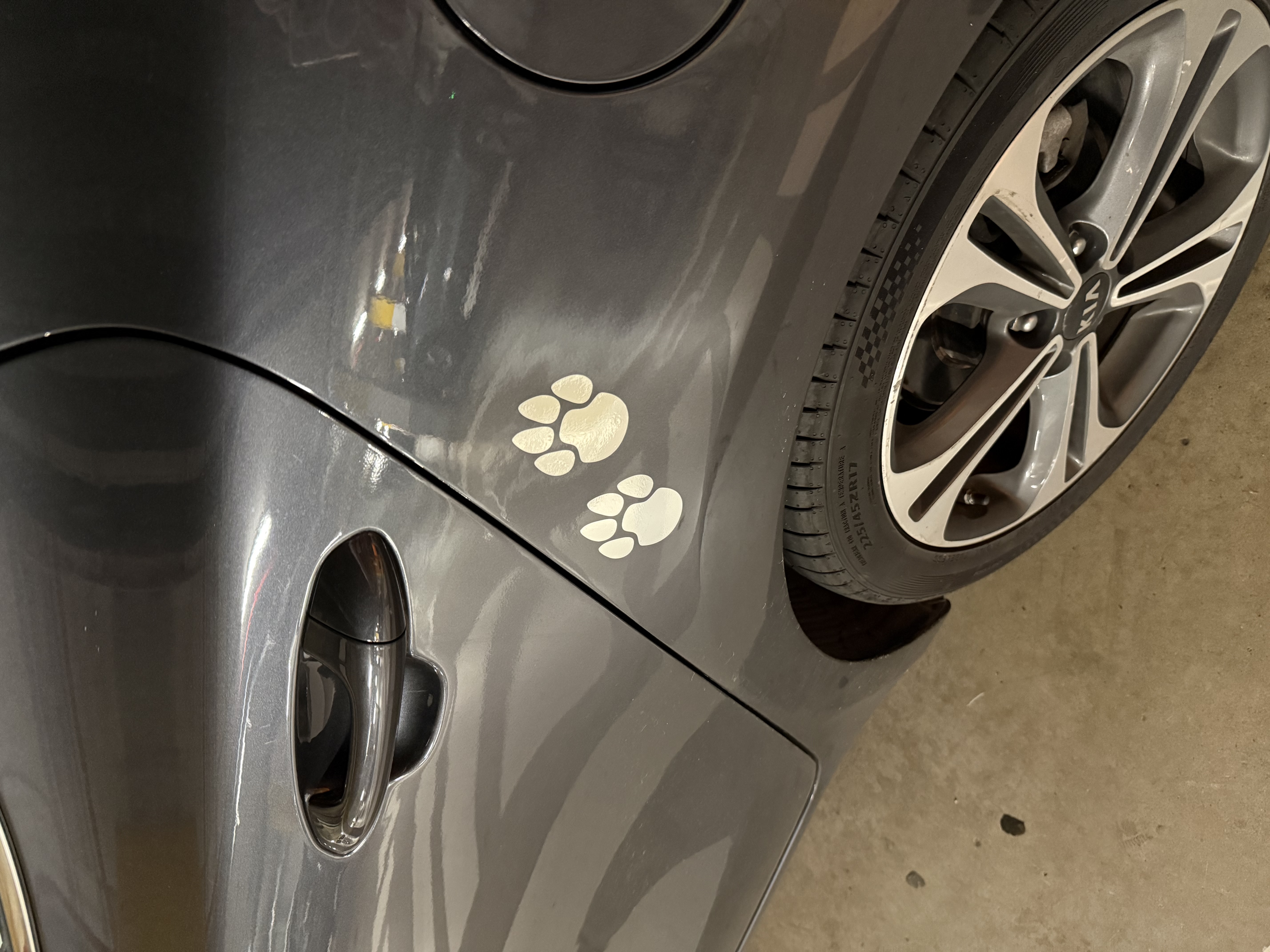 { { product.metaDescription|striptags }}