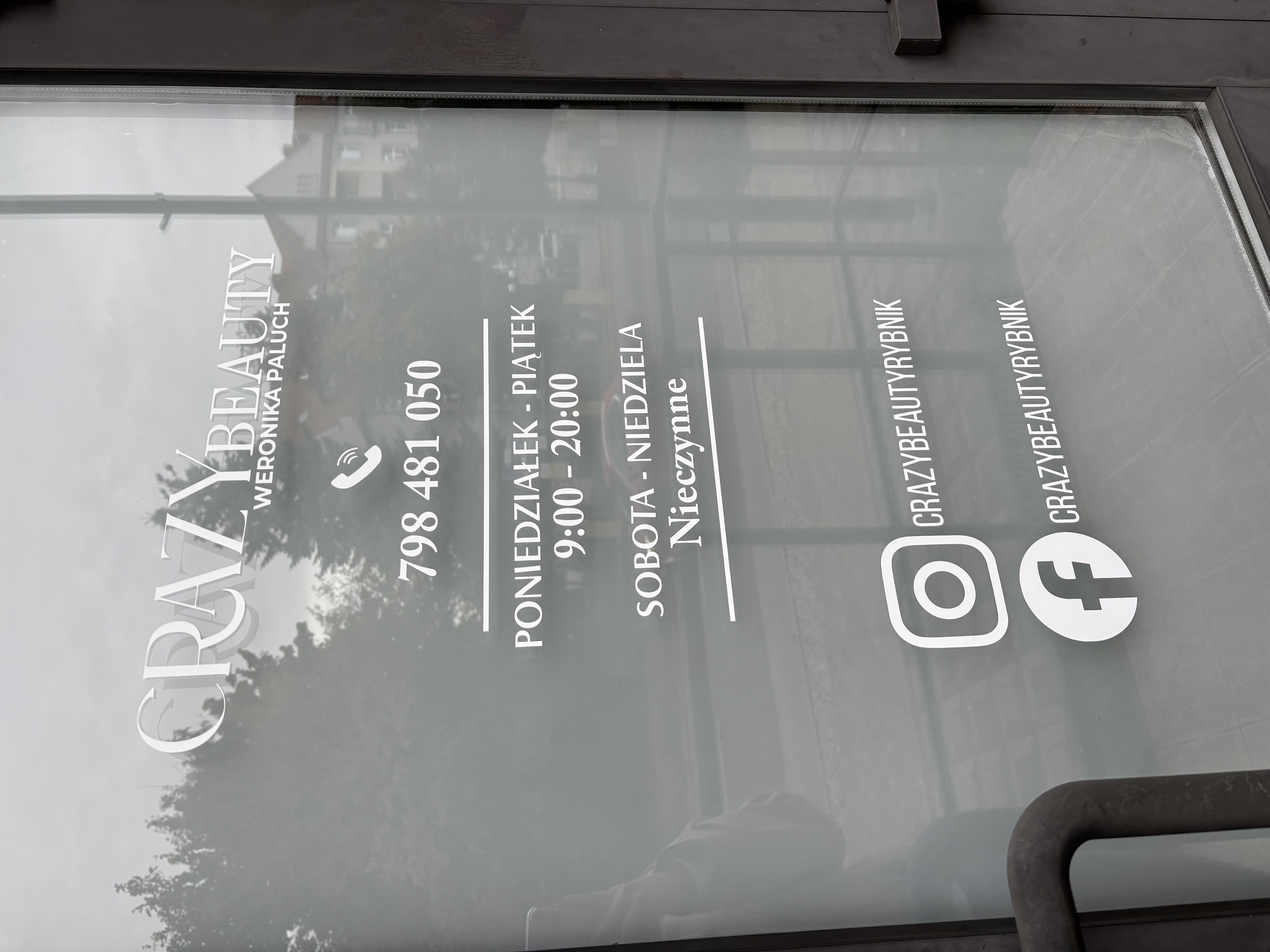 { { product.metaDescription|striptags }}