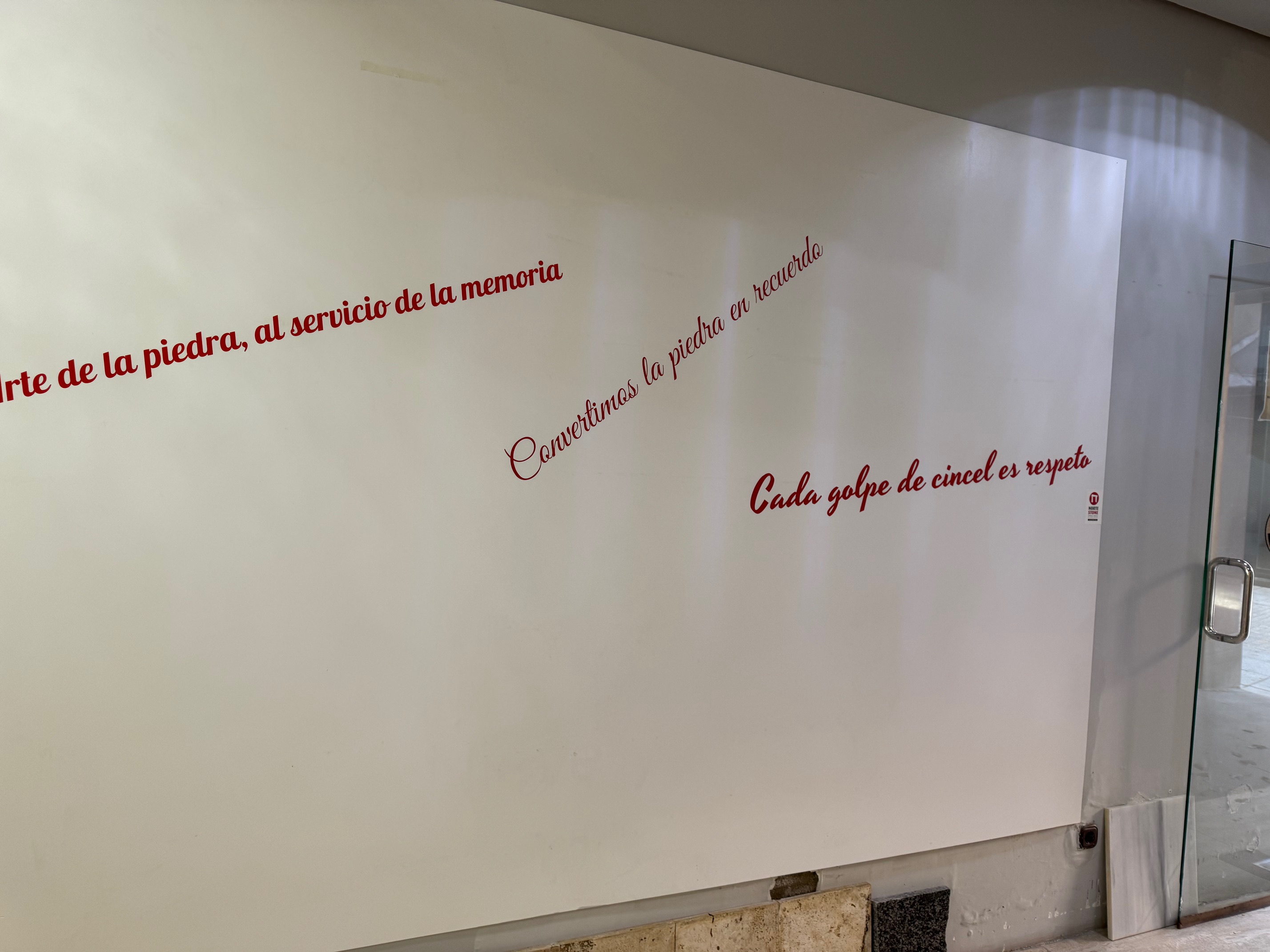 { { product.metaDescription|striptags }}