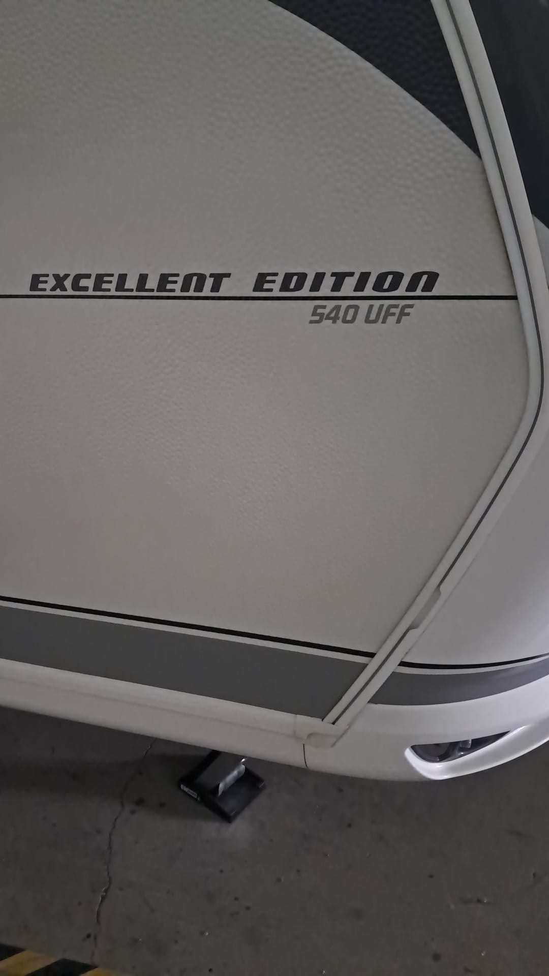 { { product.metaDescription|striptags }}