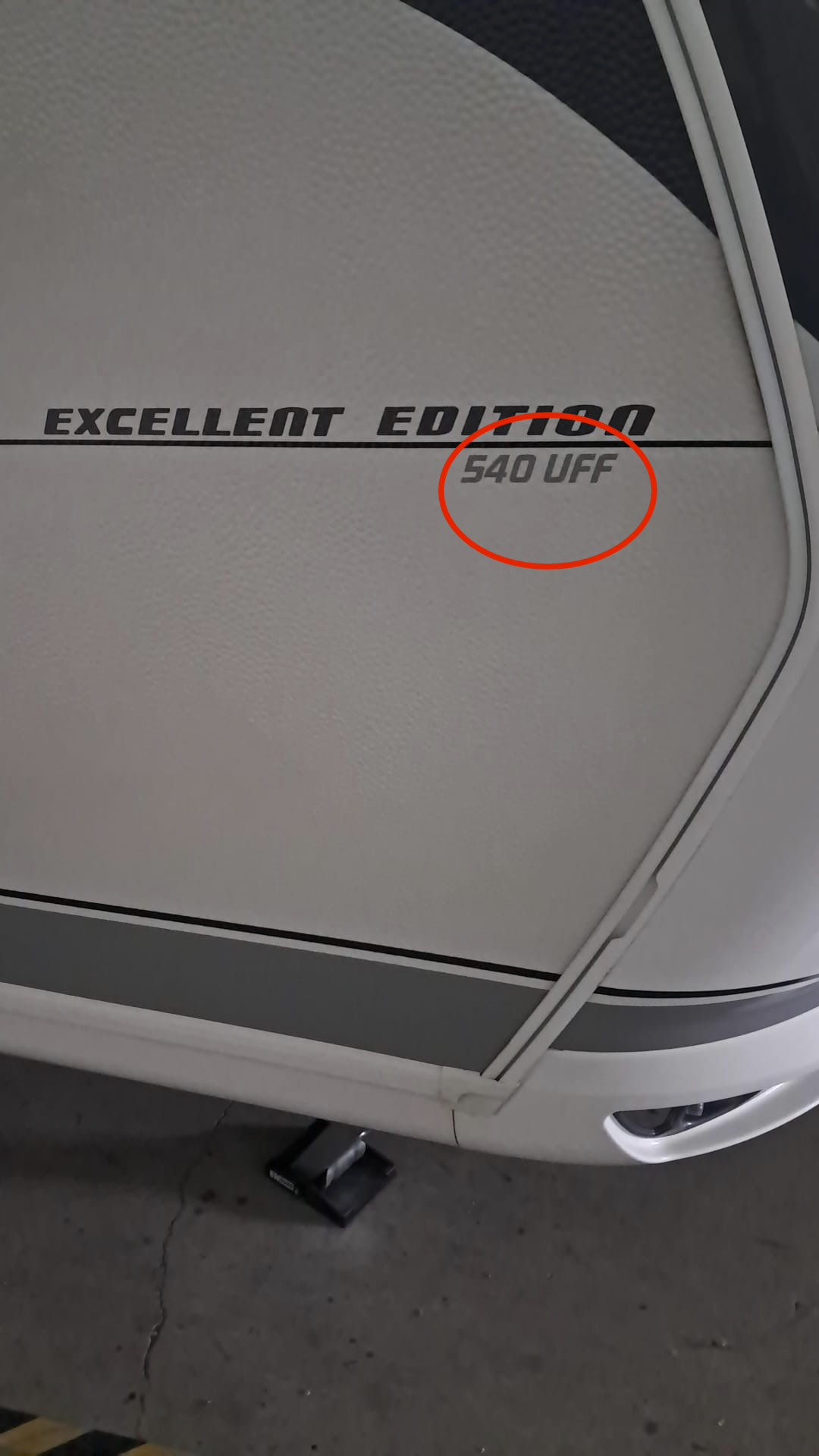 { { product.metaDescription|striptags }}