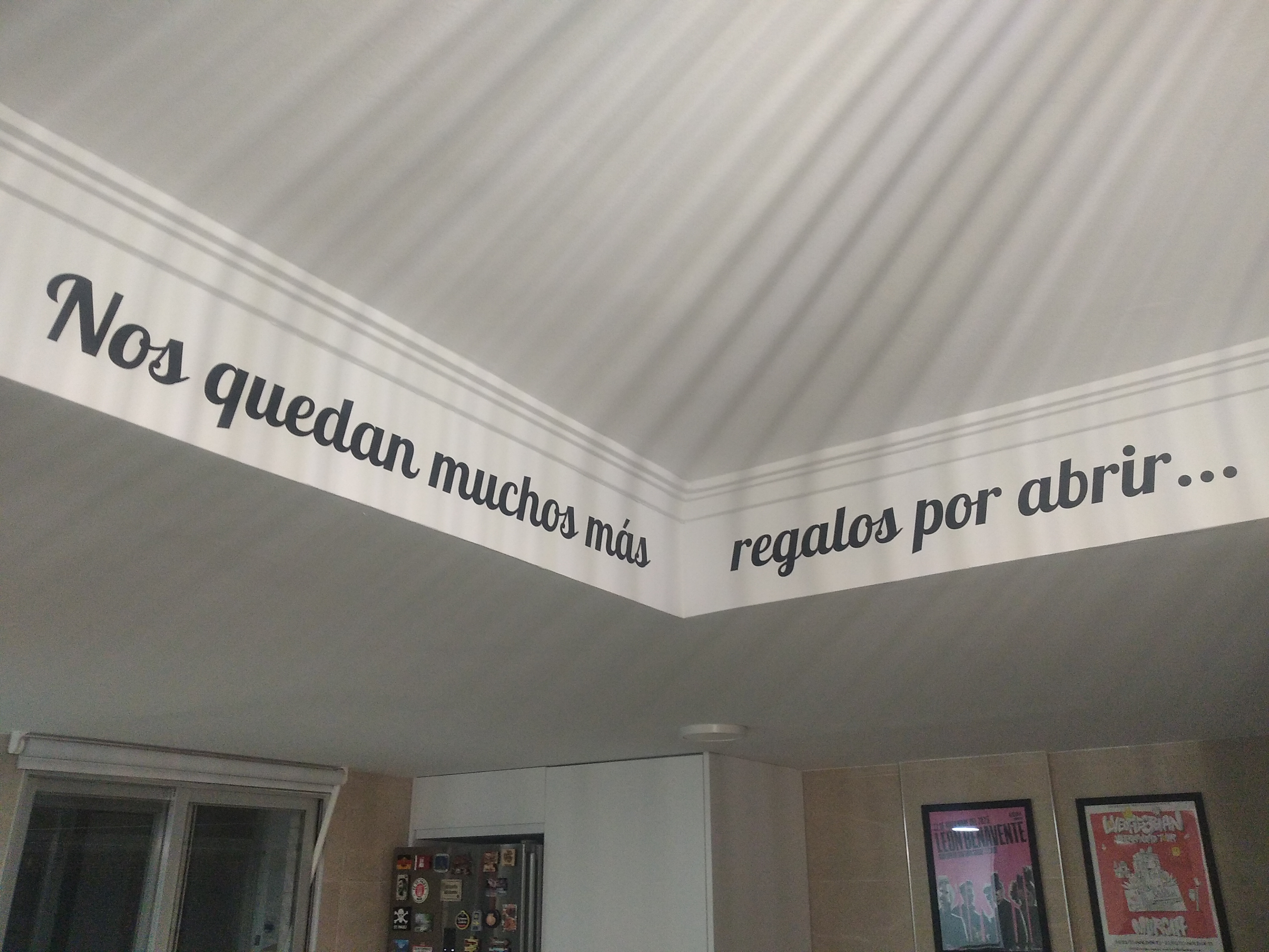 { { product.metaDescription|striptags }}