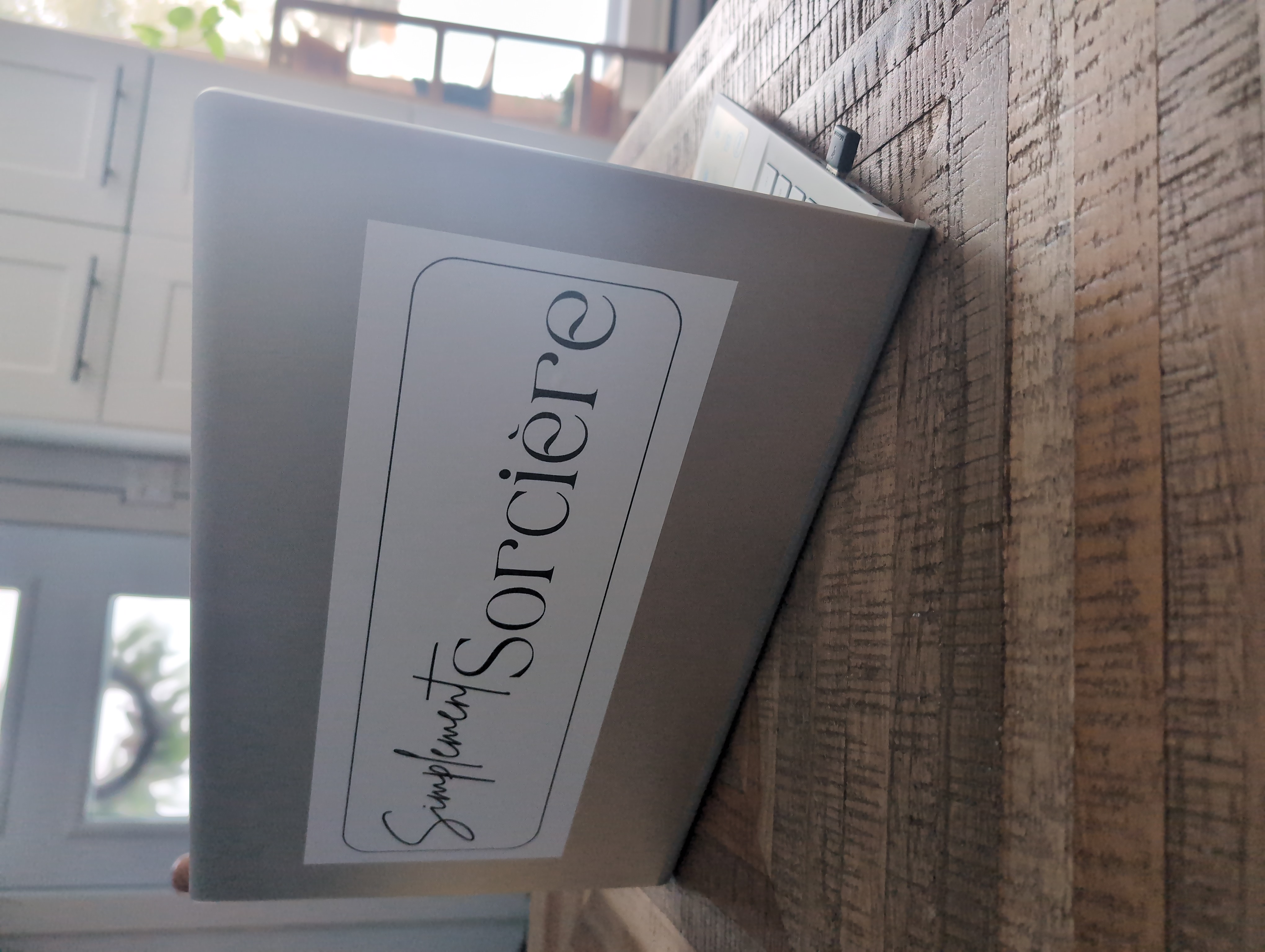 { { product.metaDescription|striptags }}