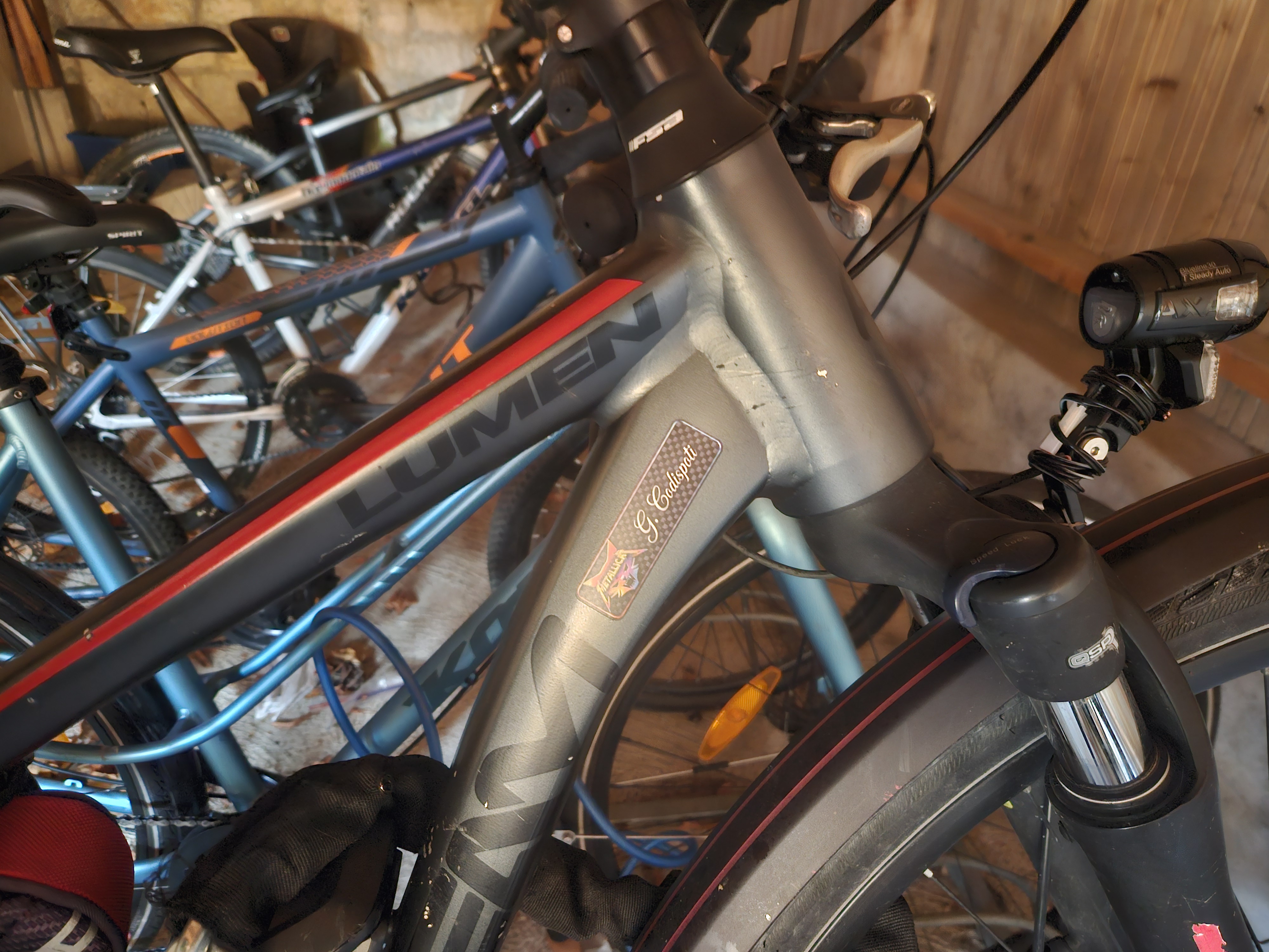 { { product.metaDescription|striptags }}