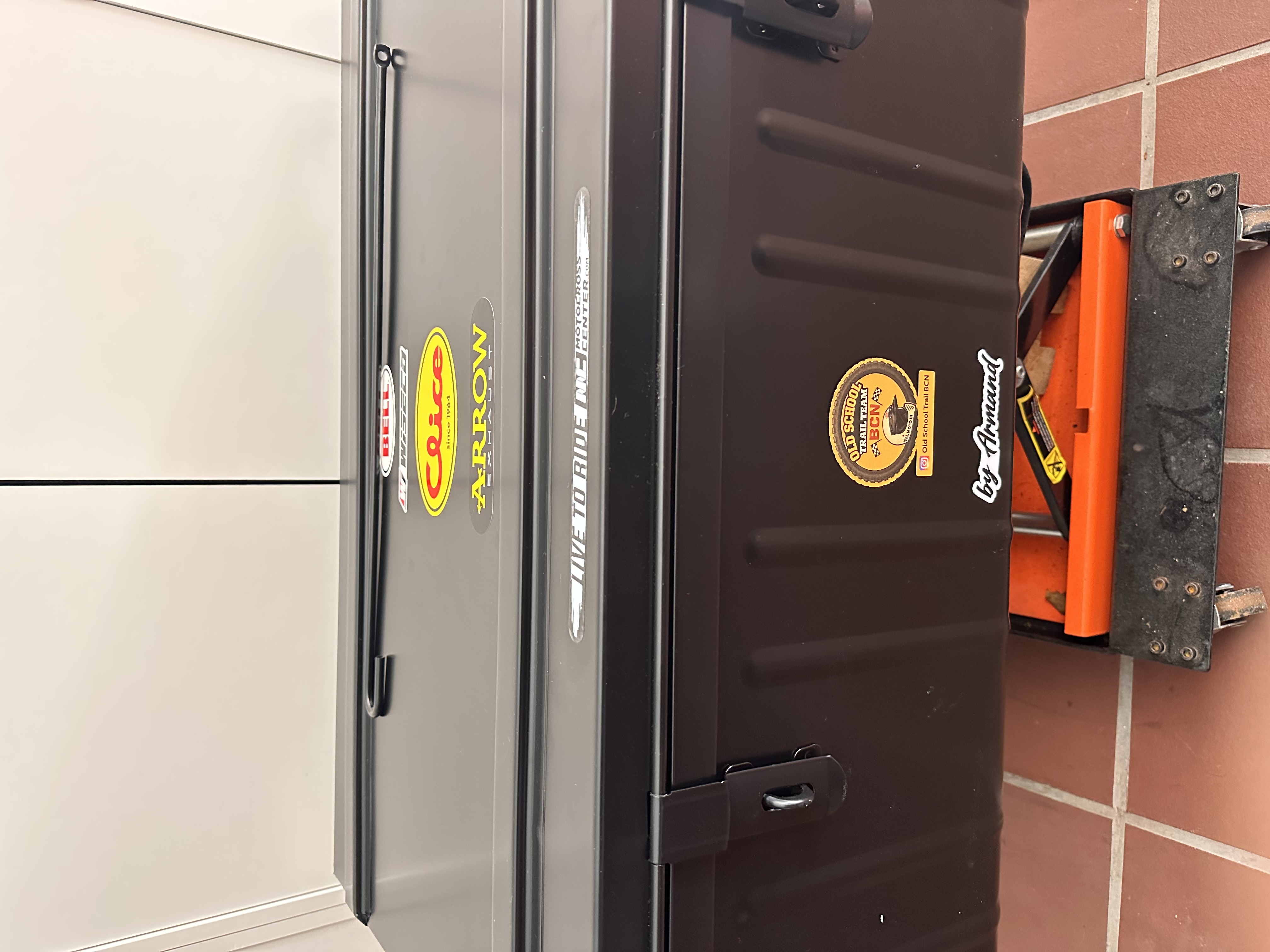 { { product.metaDescription|striptags }}