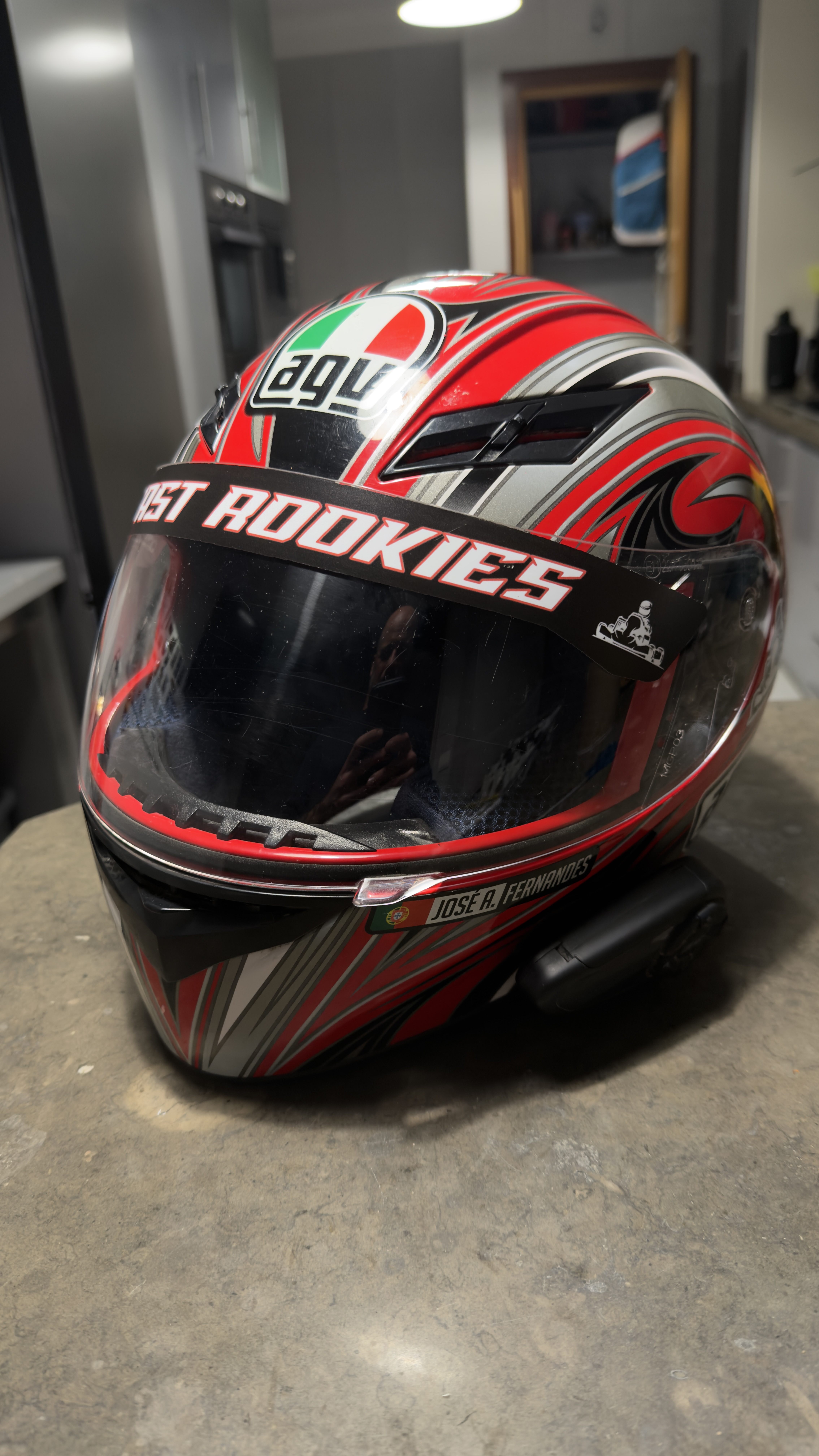 { { product.metaDescription|striptags }}