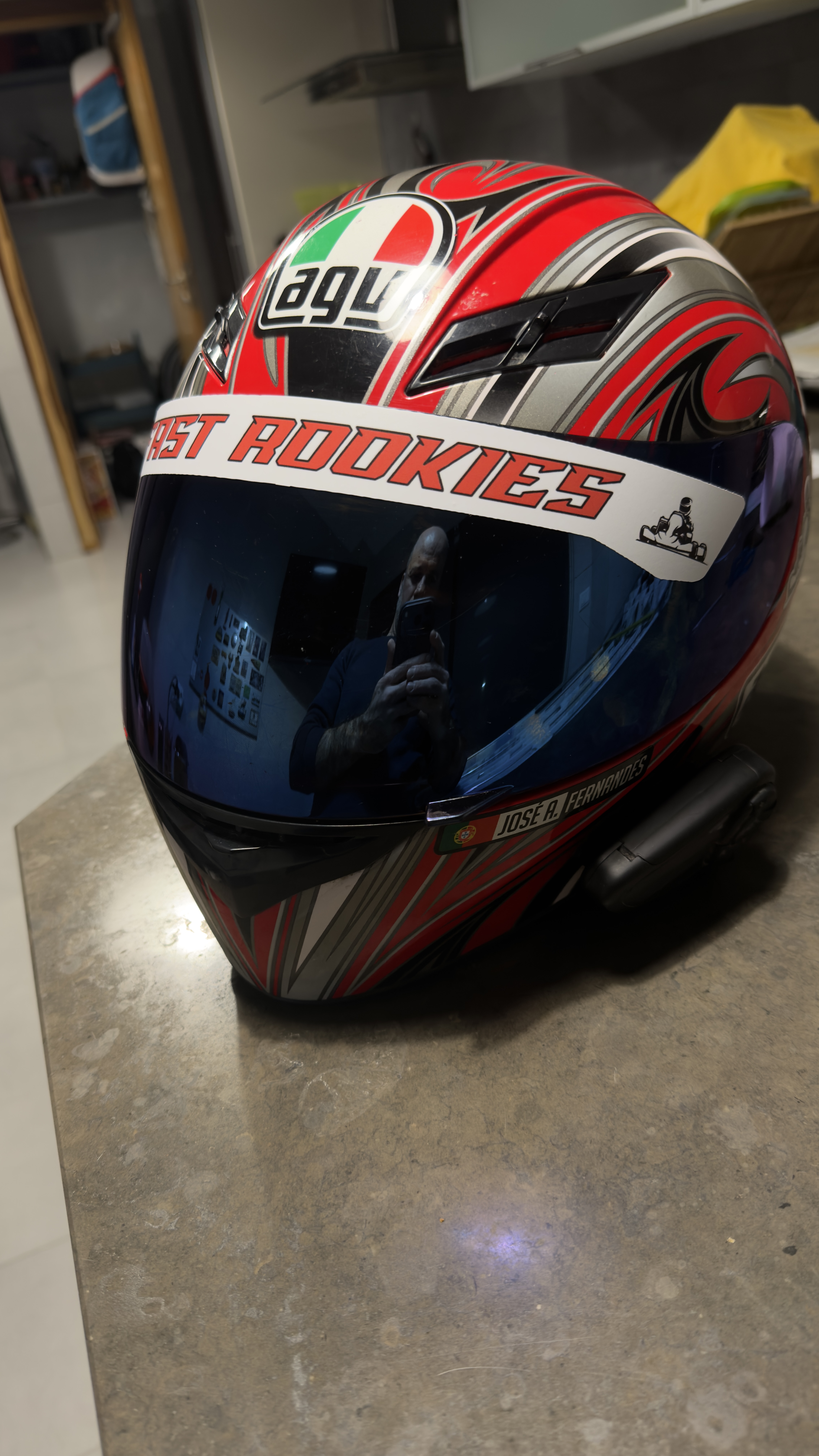 { { product.metaDescription|striptags }}