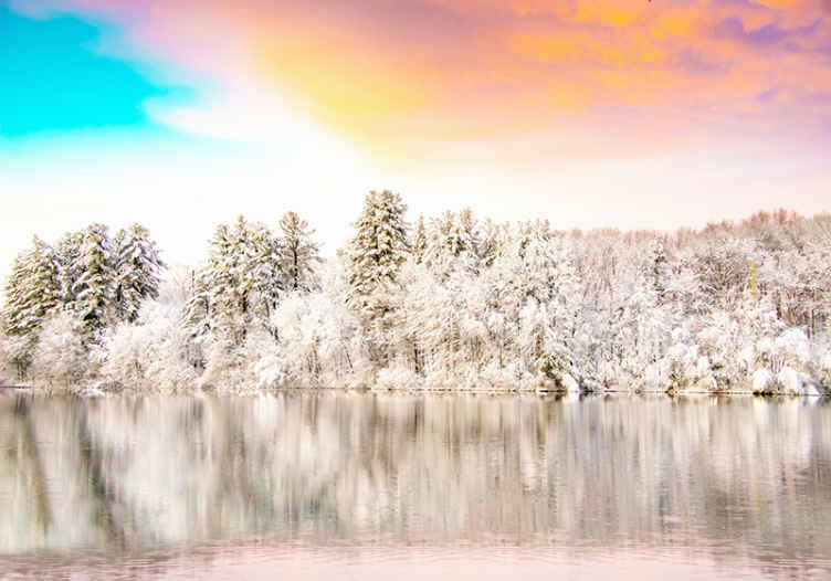 Joki lumella ja vaaleanpunainen taivas taivas valokuvatapetti - Tenstickers