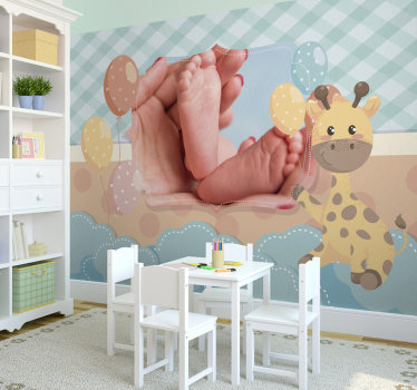 Tapisserie pour chambre bébé girafe avec photo personnalisée - TenStickers