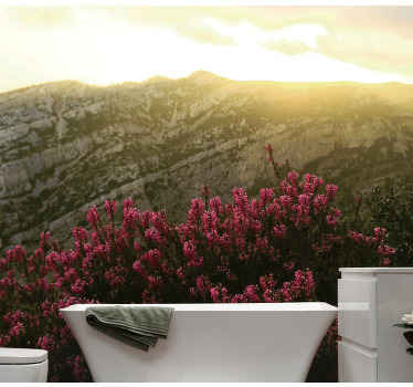 Fotomural baño Montaña y flores rosadas - TenVinilo
