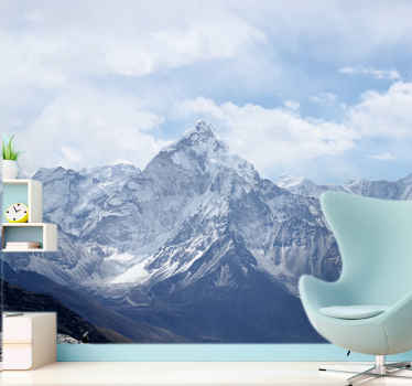 Papier peint salon Chaîne de montagnes couverte de neige - TenStickers