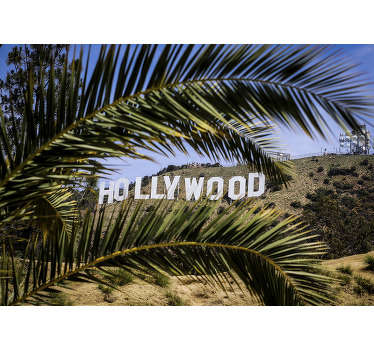 This Hollywood sign wallpaper photo is of very high quality with a matte finish. It does not reflect the light. Our photo wallpaper is easy to apply.