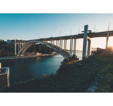 Architektūrinis tilto vaizdas miesto sienų freska - „Tenstickers“