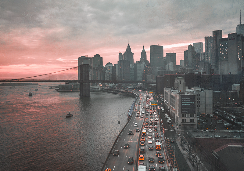фотообои в Нью-Йорке с яркими облаками - TenStickers