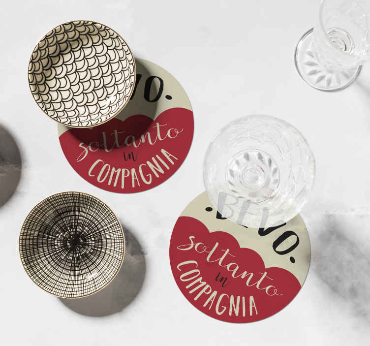 Sottobicchiere personalizzato con frase Bere con gli amici