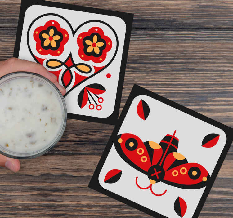 Sous verre bière motifs cœur et papillon - TenStickers