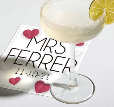 Custom wedding coaster with hearts - TenStickers