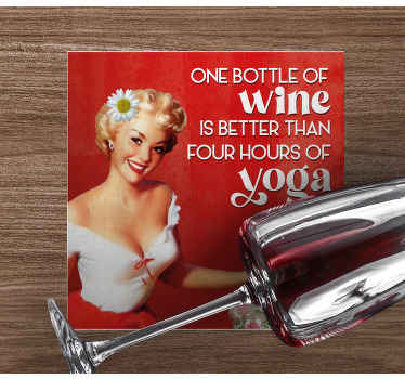 Posavasos con frases Una botella de vino es mejor - TenVinilo