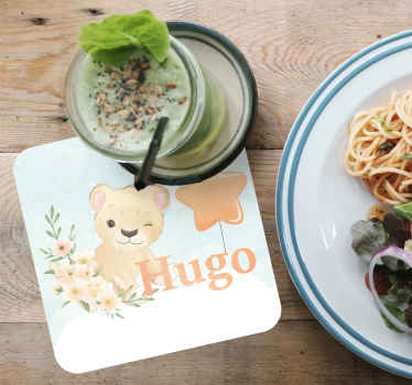 男孩的可爱狮子名字杯垫 - TenStickers