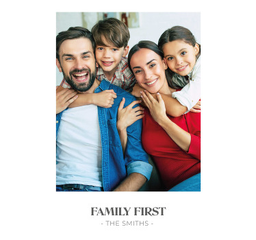 Familiens første kærlighed Plakat, der kan tilpasses - TenStickers