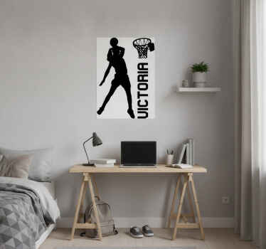 Poster basket jogadora fazendo mate com nome - TenStickers