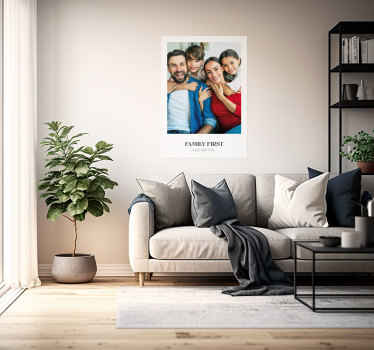 Familiens første kærlighed Plakat, der kan tilpasses - TenStickers