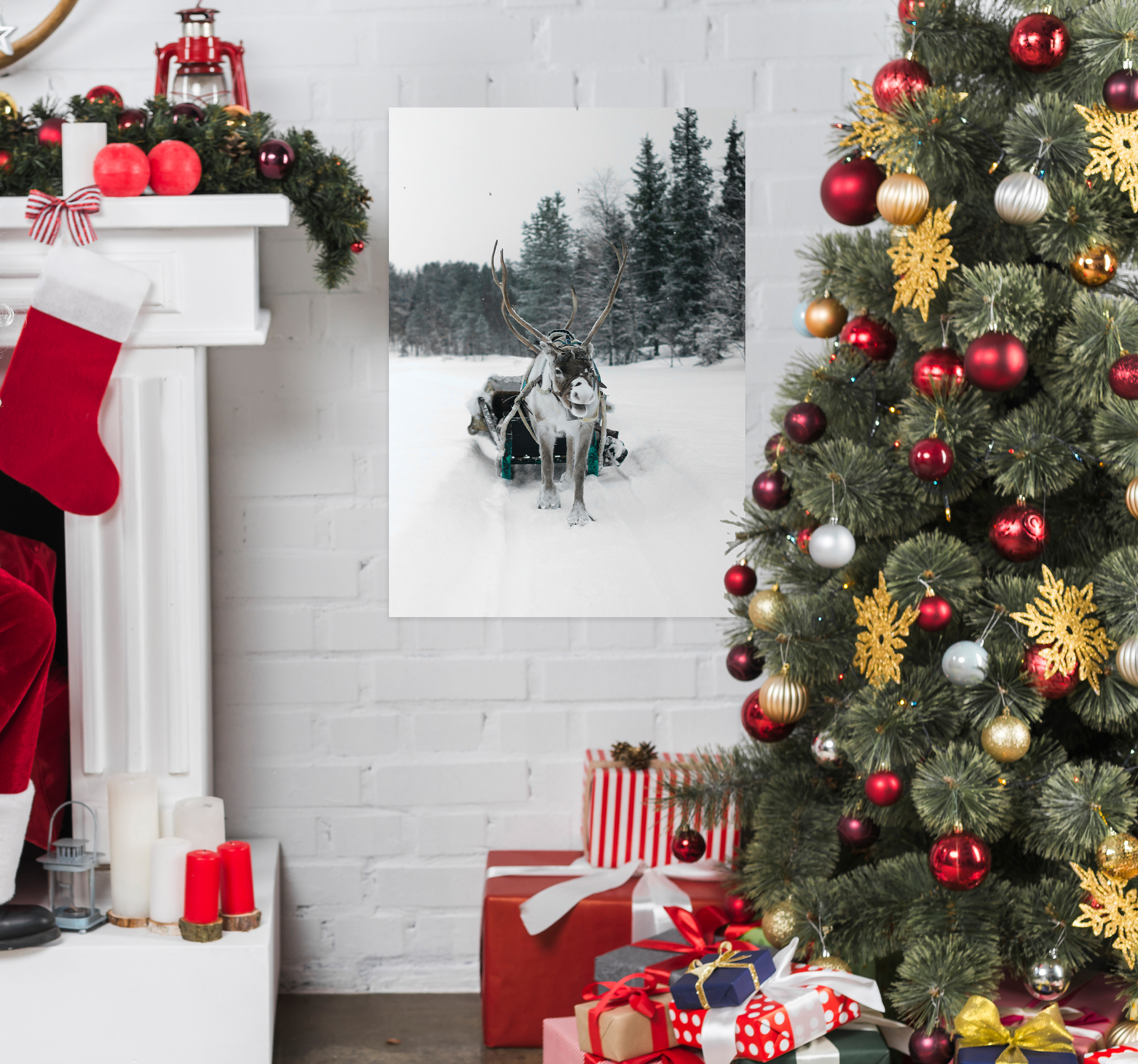 Póster paisaje nevado con reno de navidad